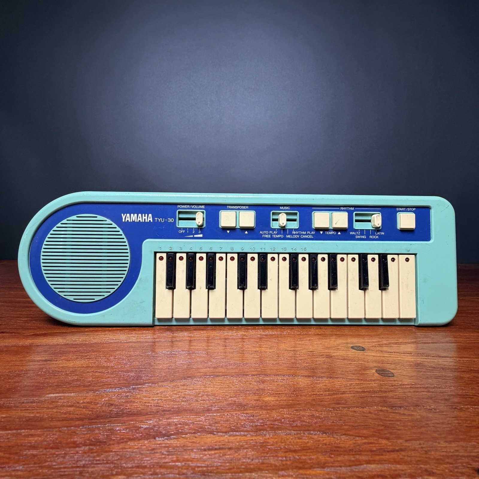 Vintage Yamaha TYU-30 Keyboard