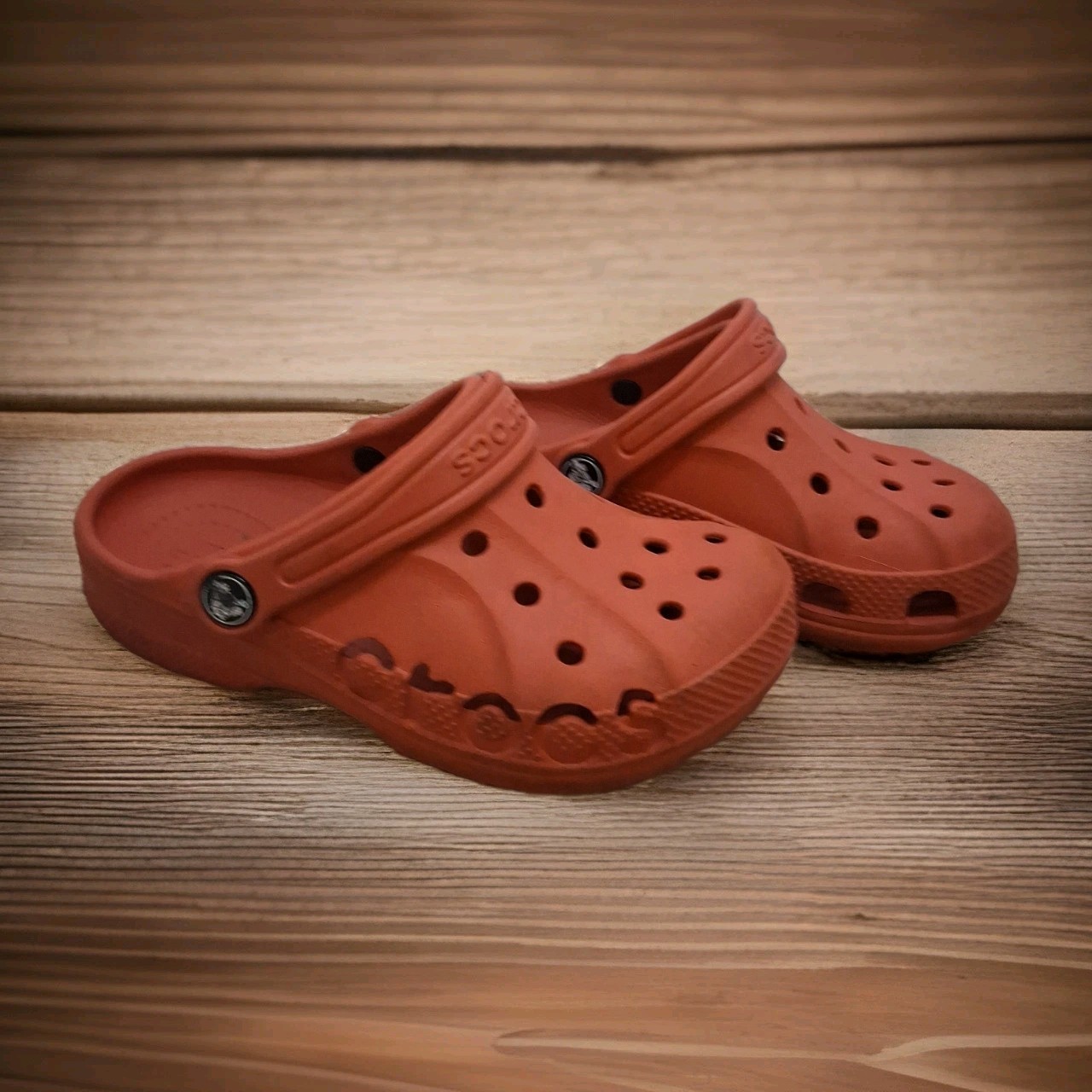 Kids Red Size 1 Crocs Baya Clogs