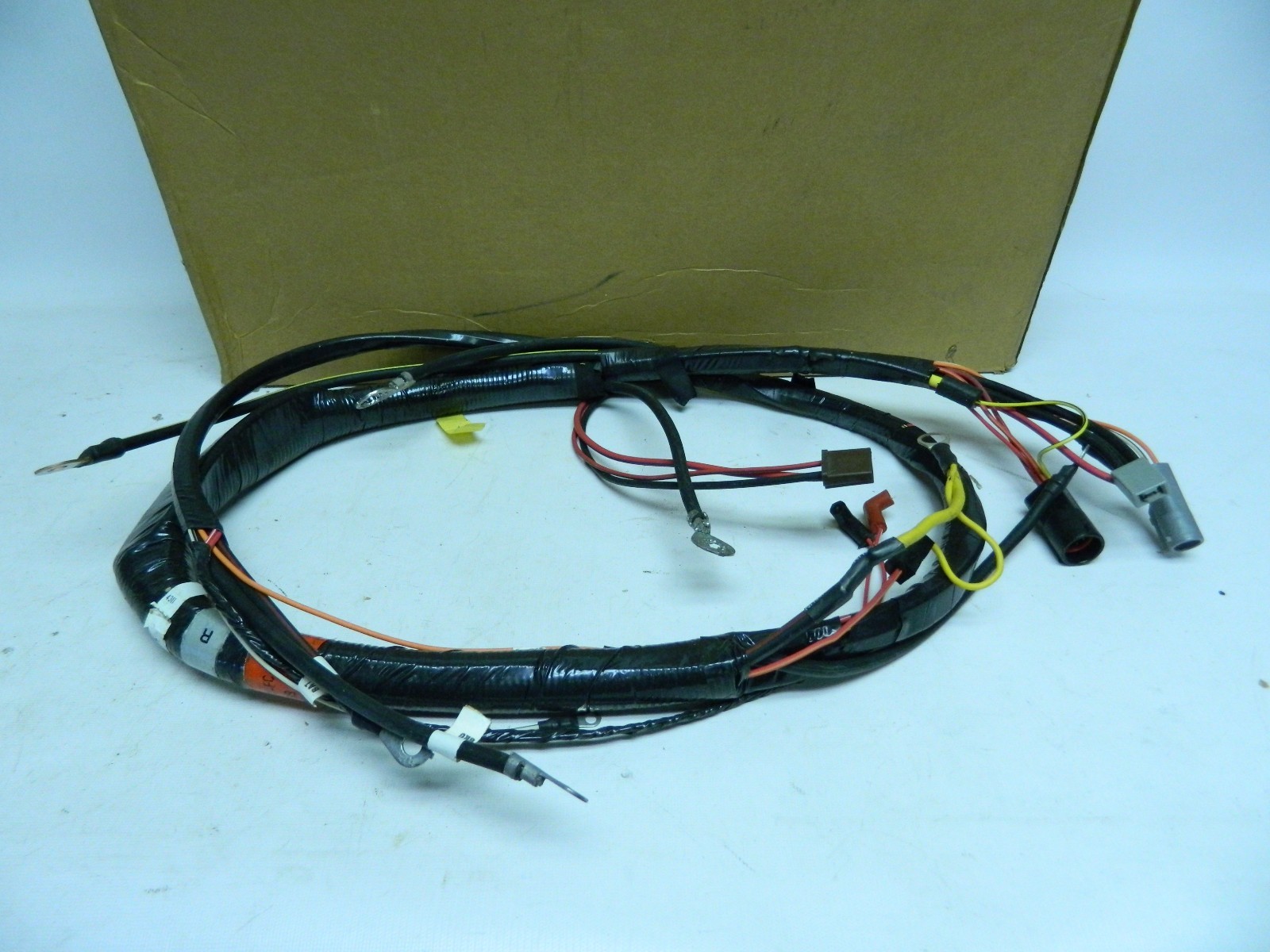 New OEM Ford Medium Heavy Truck Wire Assembly Dash Panel to Engine Gauge Feed