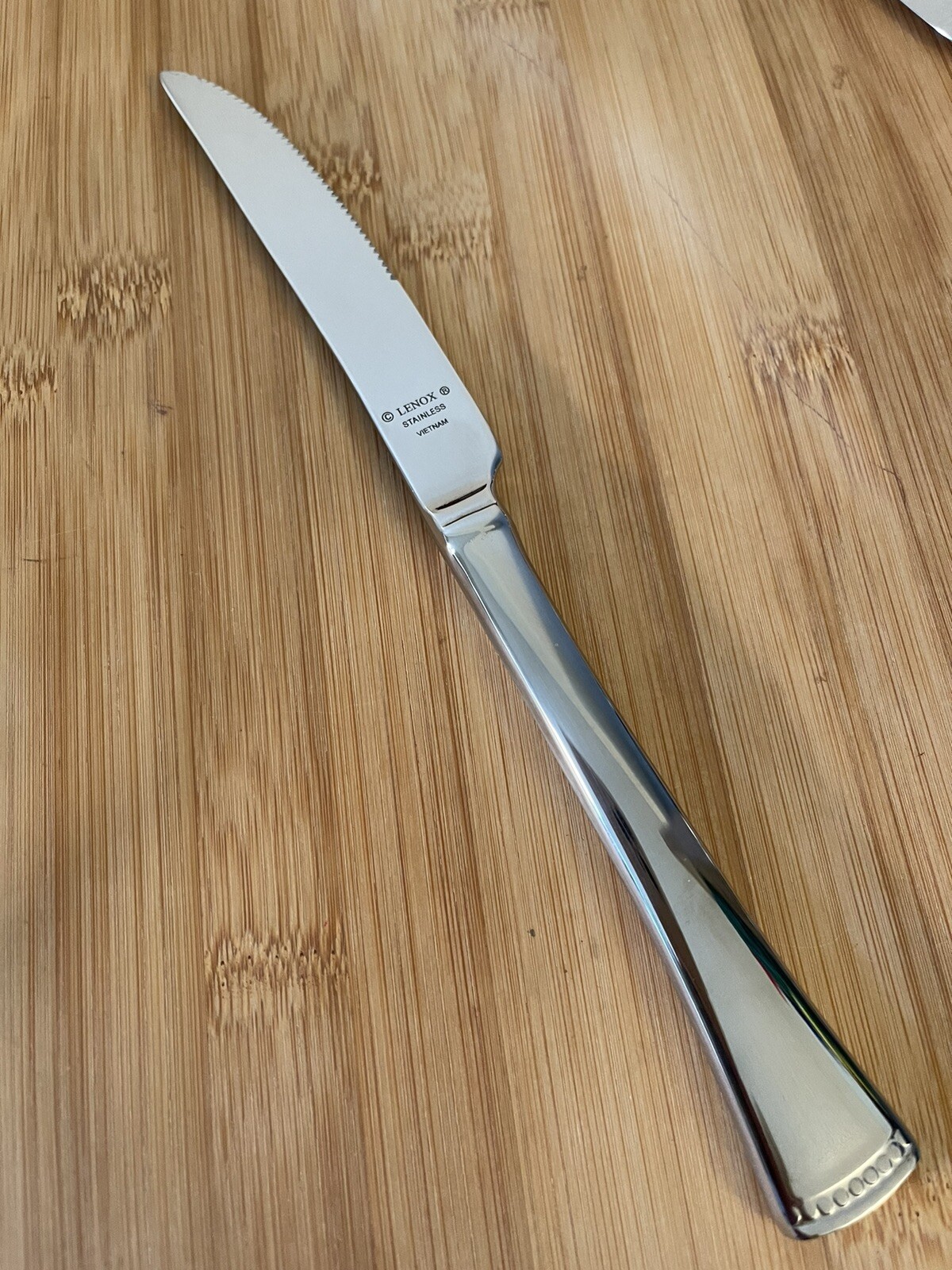 Lenox 18/10 Stainless COLINGTON CREEK Flared Bead SERRATED STEAK KNIFE 9.25" NEW