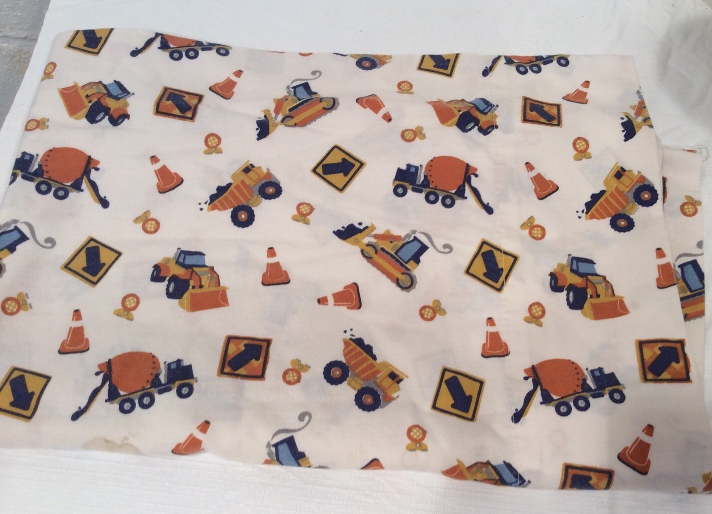 Circo Construction Build It Pillowcase Standard Trucks Dozer FLAWED Cutter