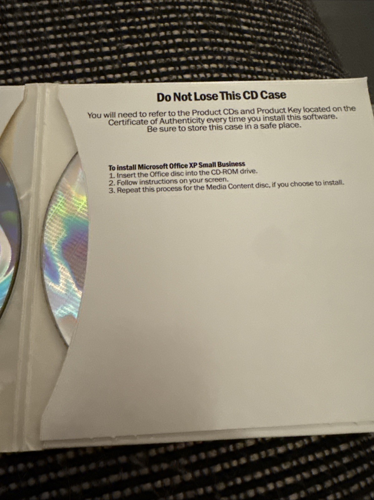 Microsoft Office XP Small Business Windows w/ Product Key 2002 2 Discs
