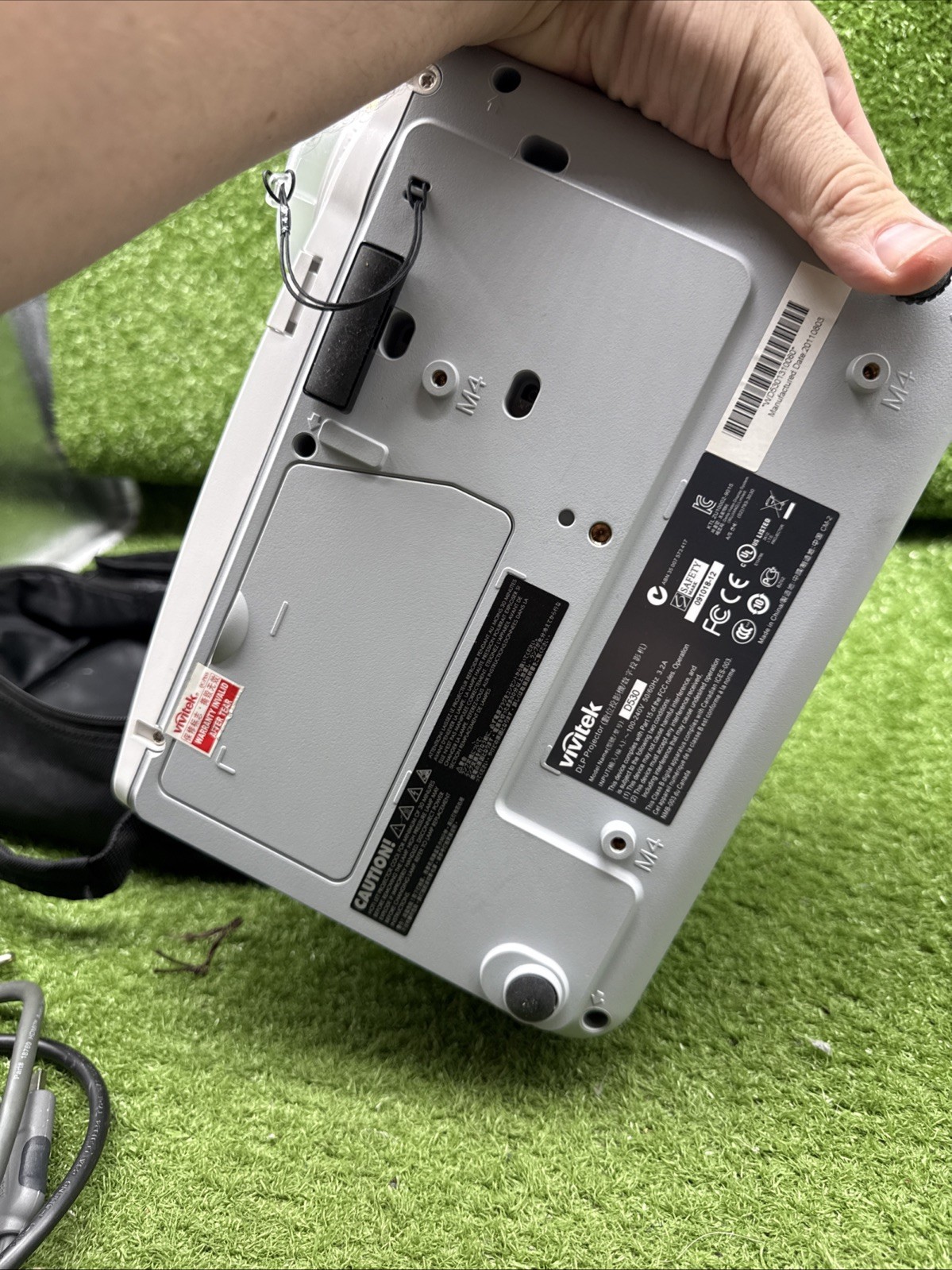Vivitek Projector D530 Works Great S5