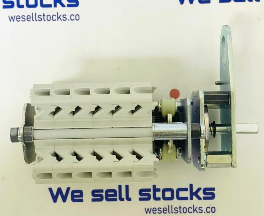 Comelectric R20 2/5 Key Lock Rotary Cam Switch