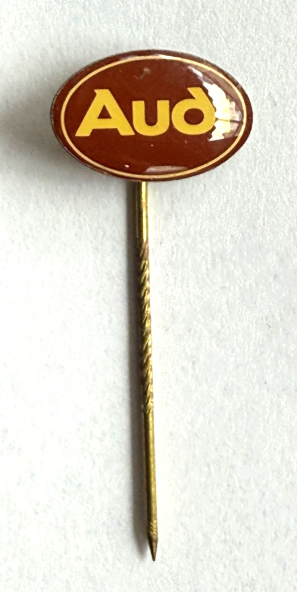 Audi 17x11mm Logo Pin (H36)