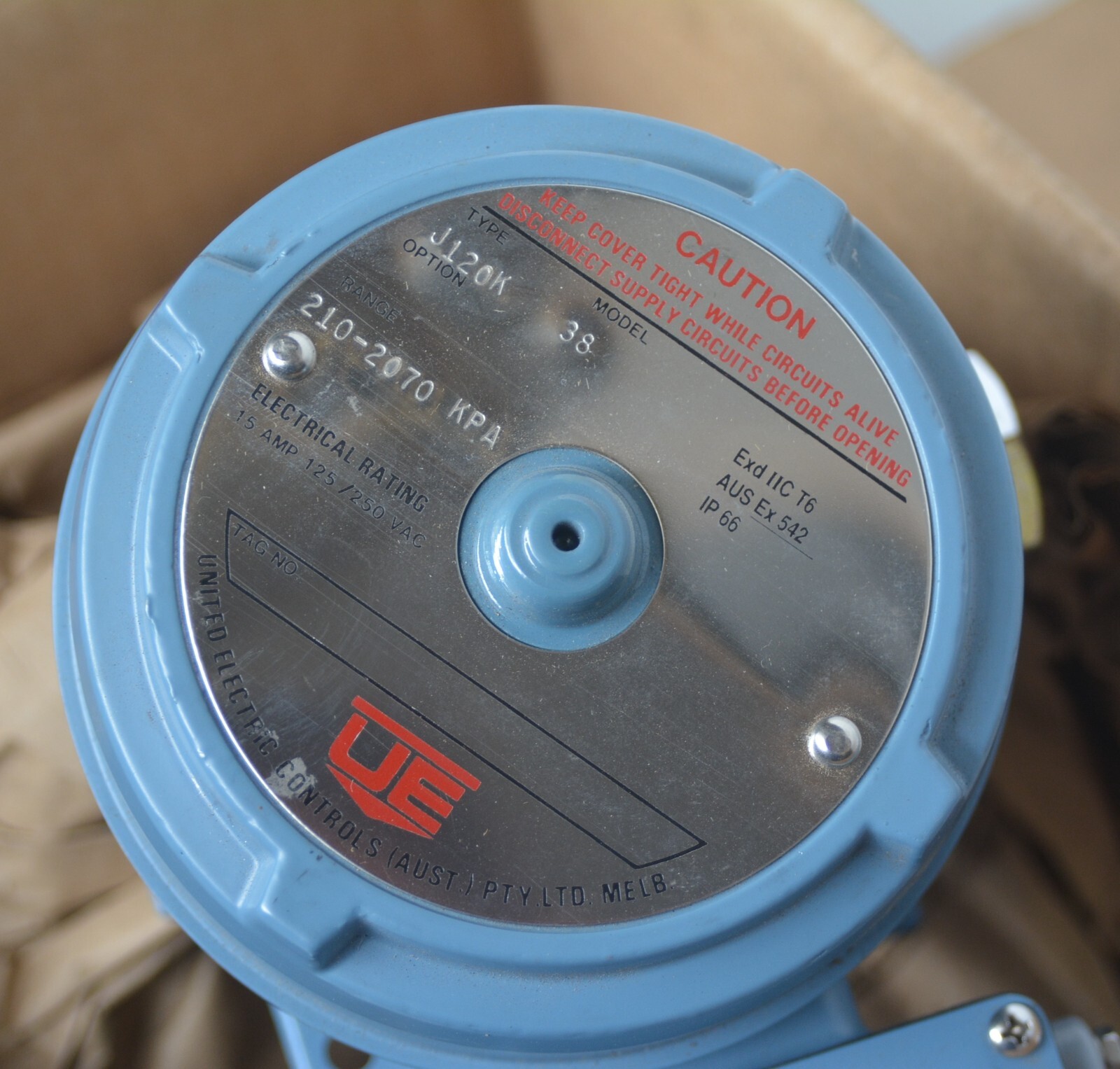 UE United Electric J120K-38 304SS Pressure switch Exd IIC T6 210 to 2070 kPa