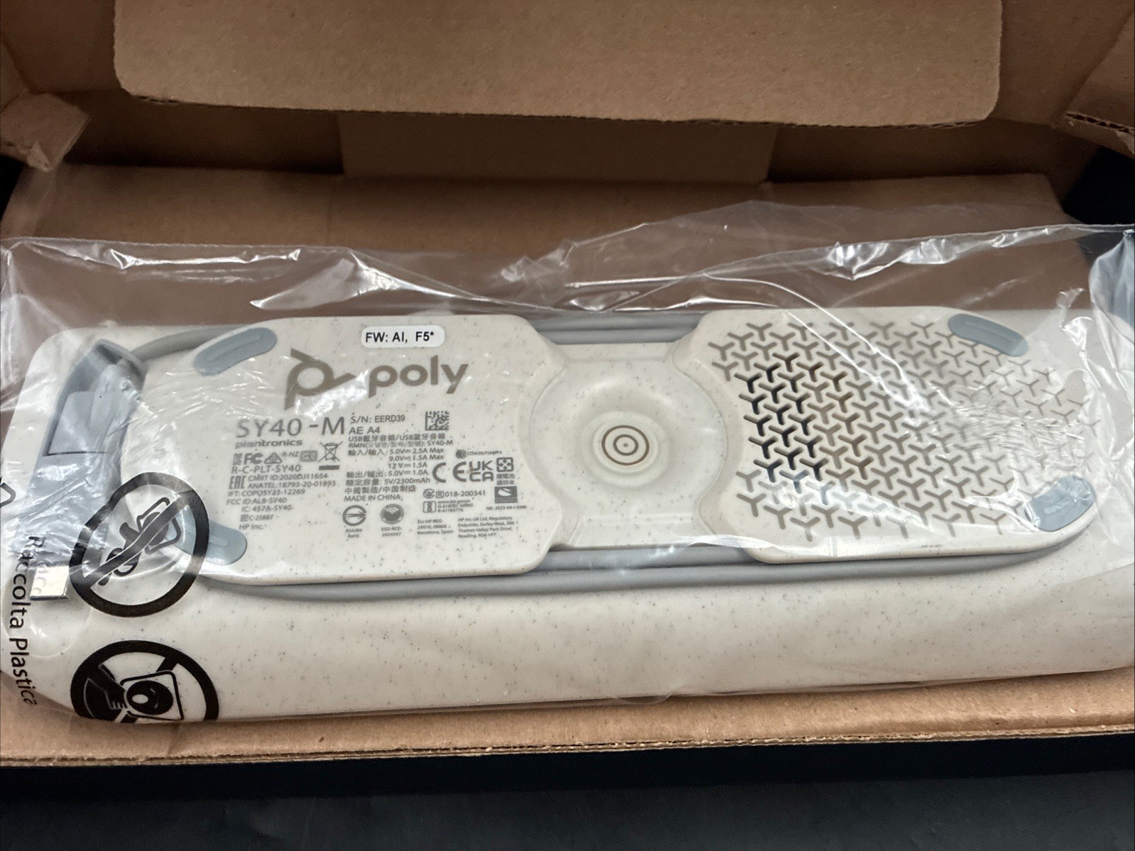 Poly Sync 40 Microsoft Teams Certified Speakerphone