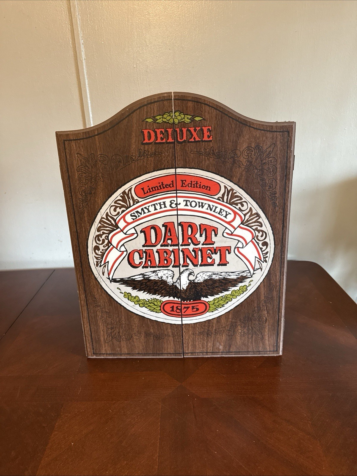 The Original Smyth and Townley Dartboard Wood Cabinet Deluxe Bar Mancave