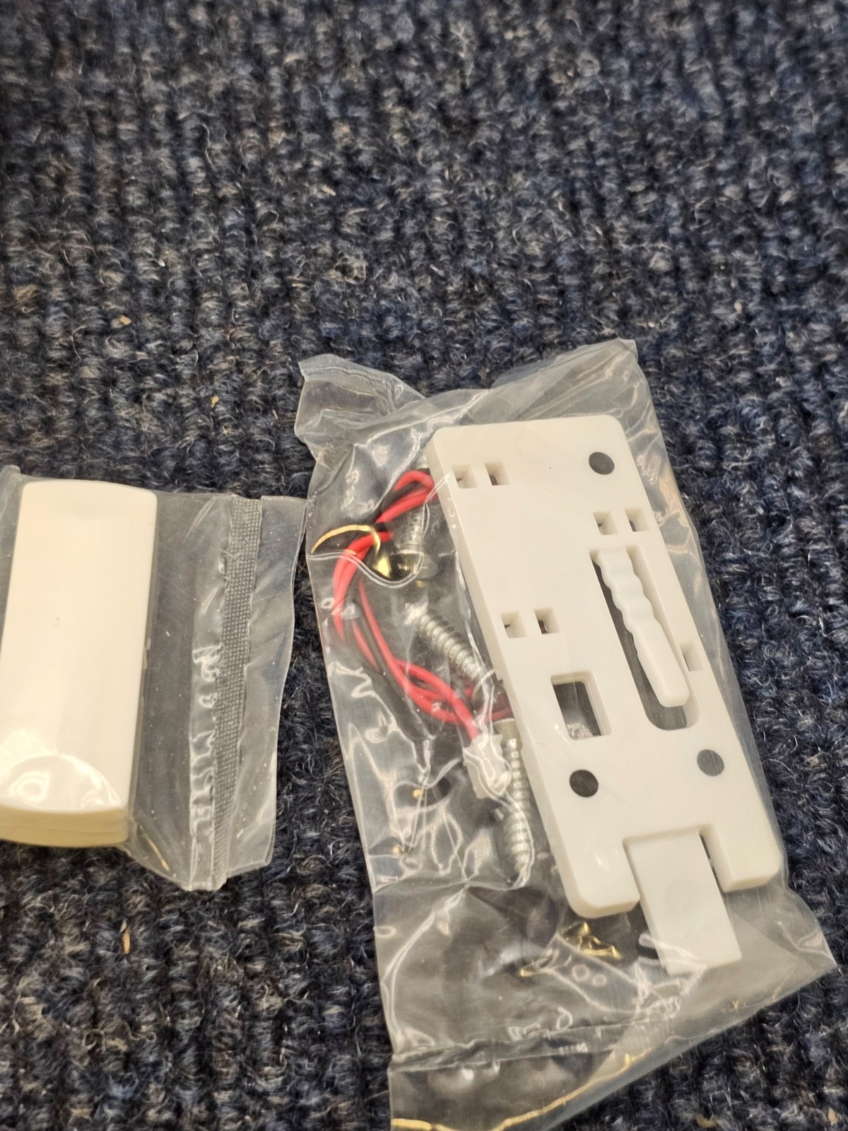 Interlogix TX-E231 Wireless Door / Window Sensor w/ External Contact Input