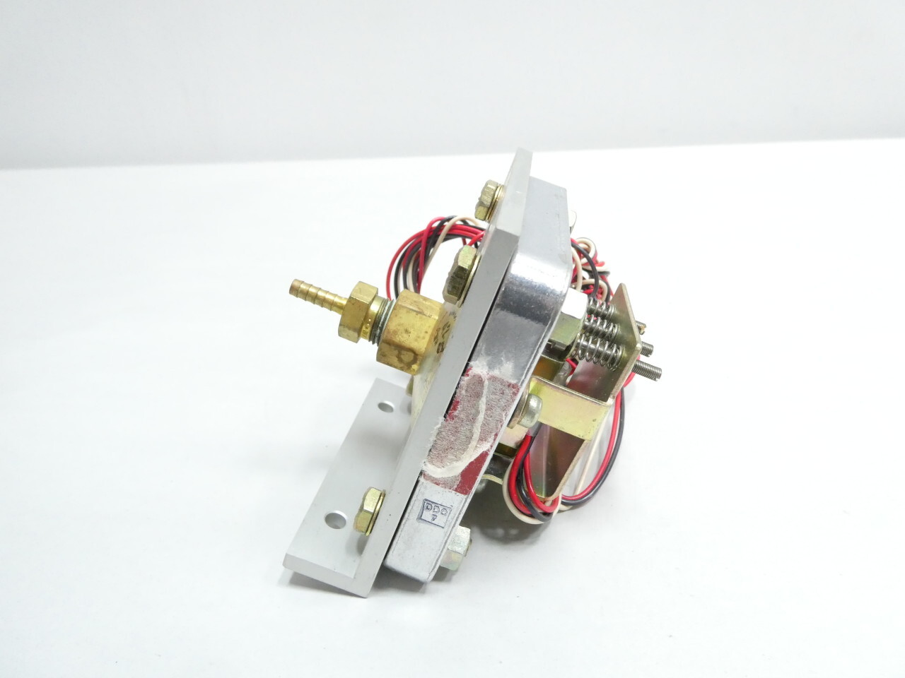 Barksdale D3S-AA3-Q40 Pressure Switch 0.3-3psi