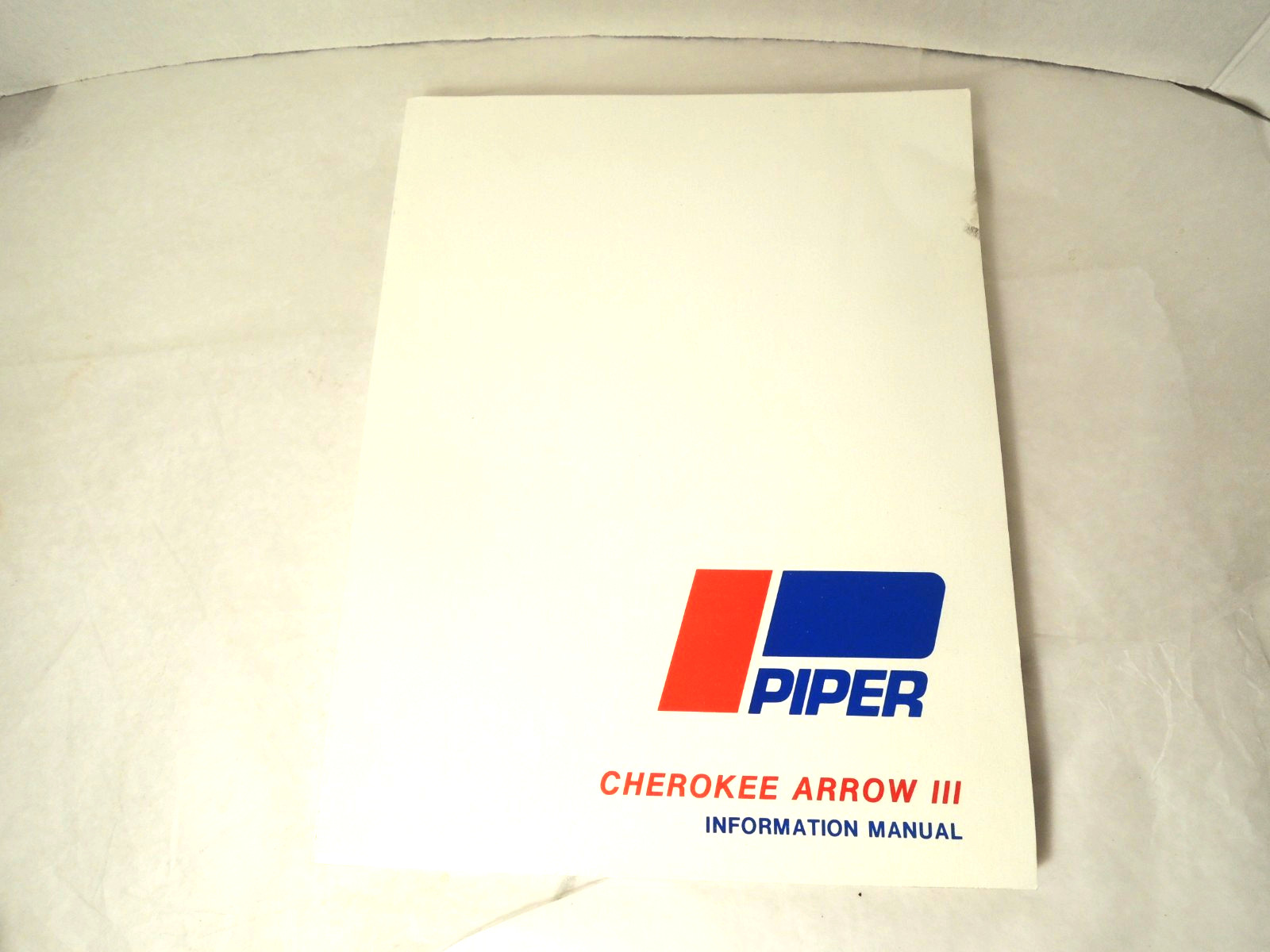 Piper Cherokee Arrow III Manual 1976 #PA 28R-201 Operating Handbook
