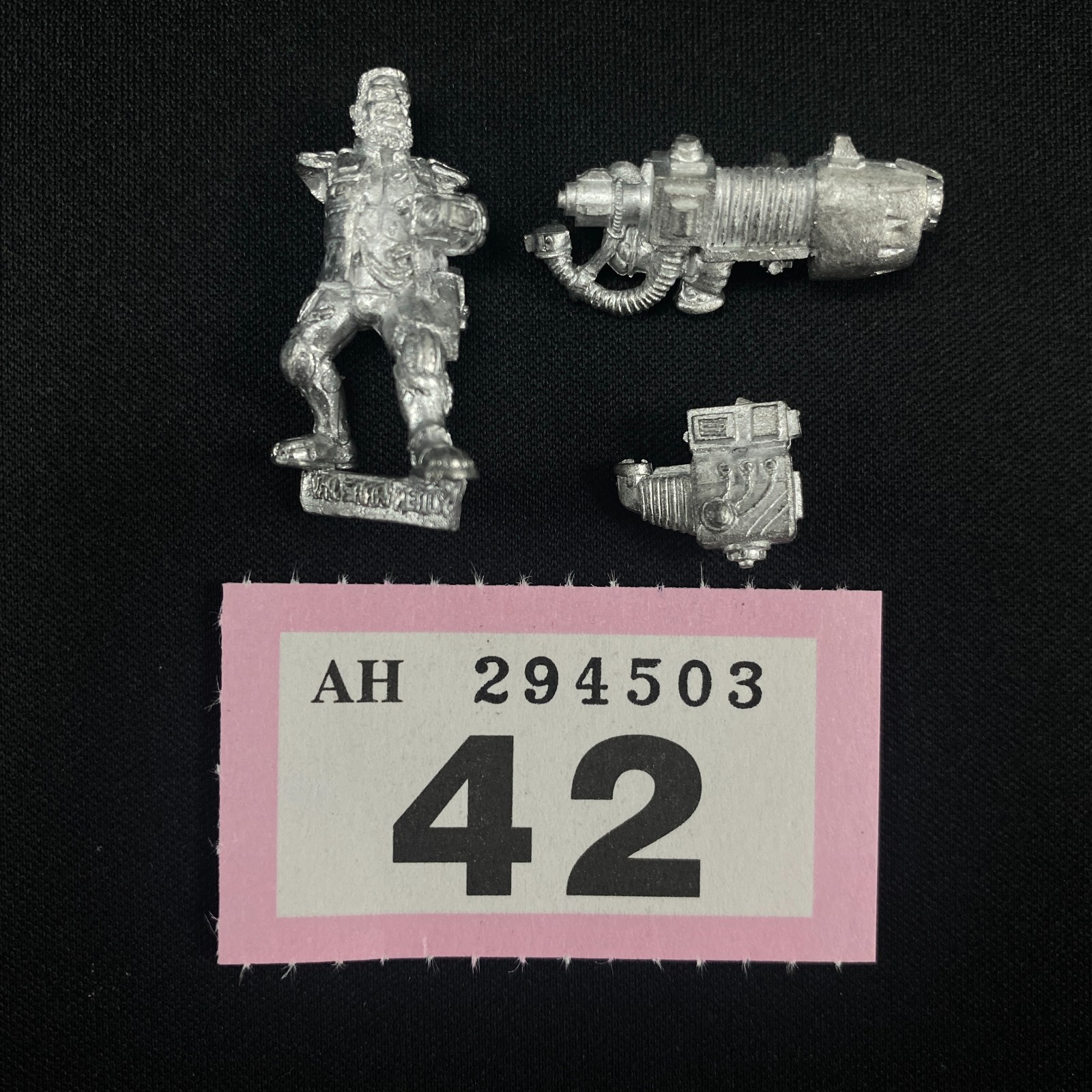 VAN SAAR GANGER HEAVY WITH PLASMA CANNON METAL NECROMUNDA WARHAMMER 40,000 40K