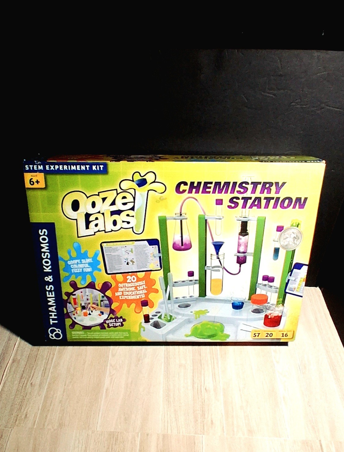NEW Ooze Lab Chemistry Station Goopy, Slimy Sticky Experiments By Thames Kosmos