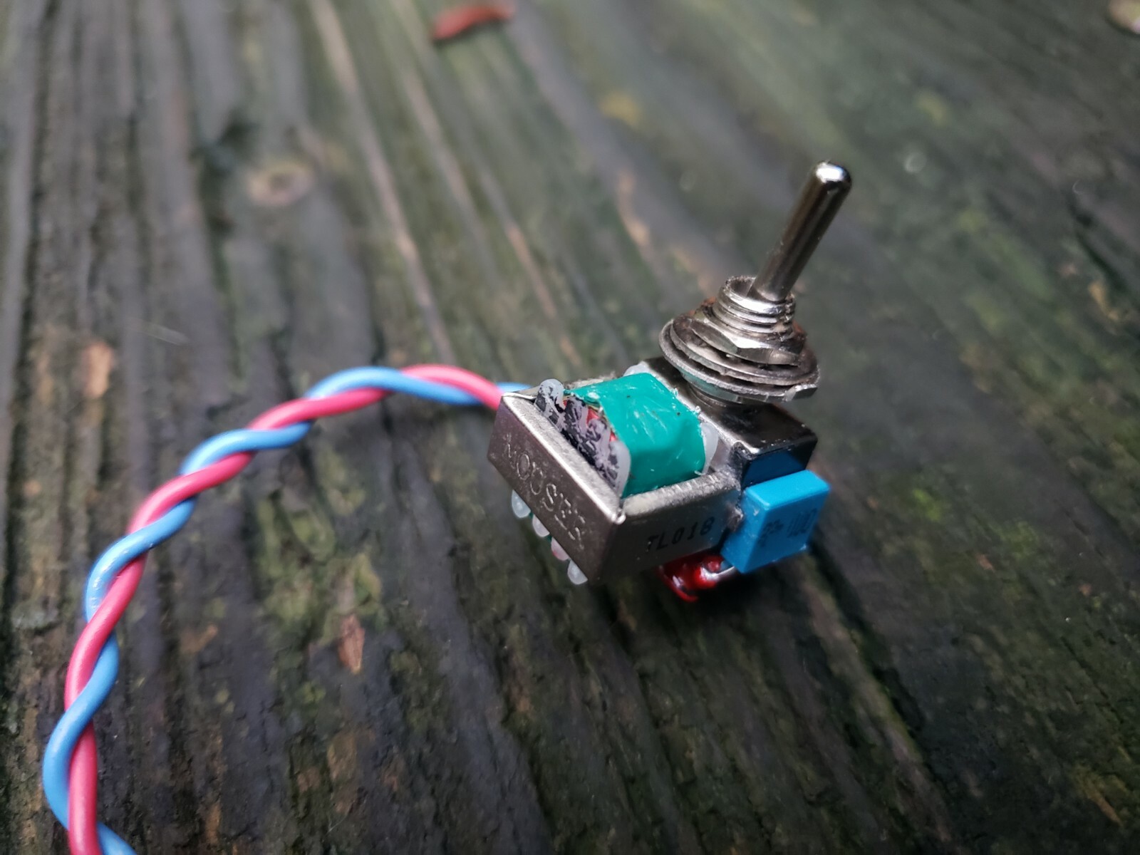 Custom Mid Scoop Switch For Guitar  ( No Battery needed) Kellingsound