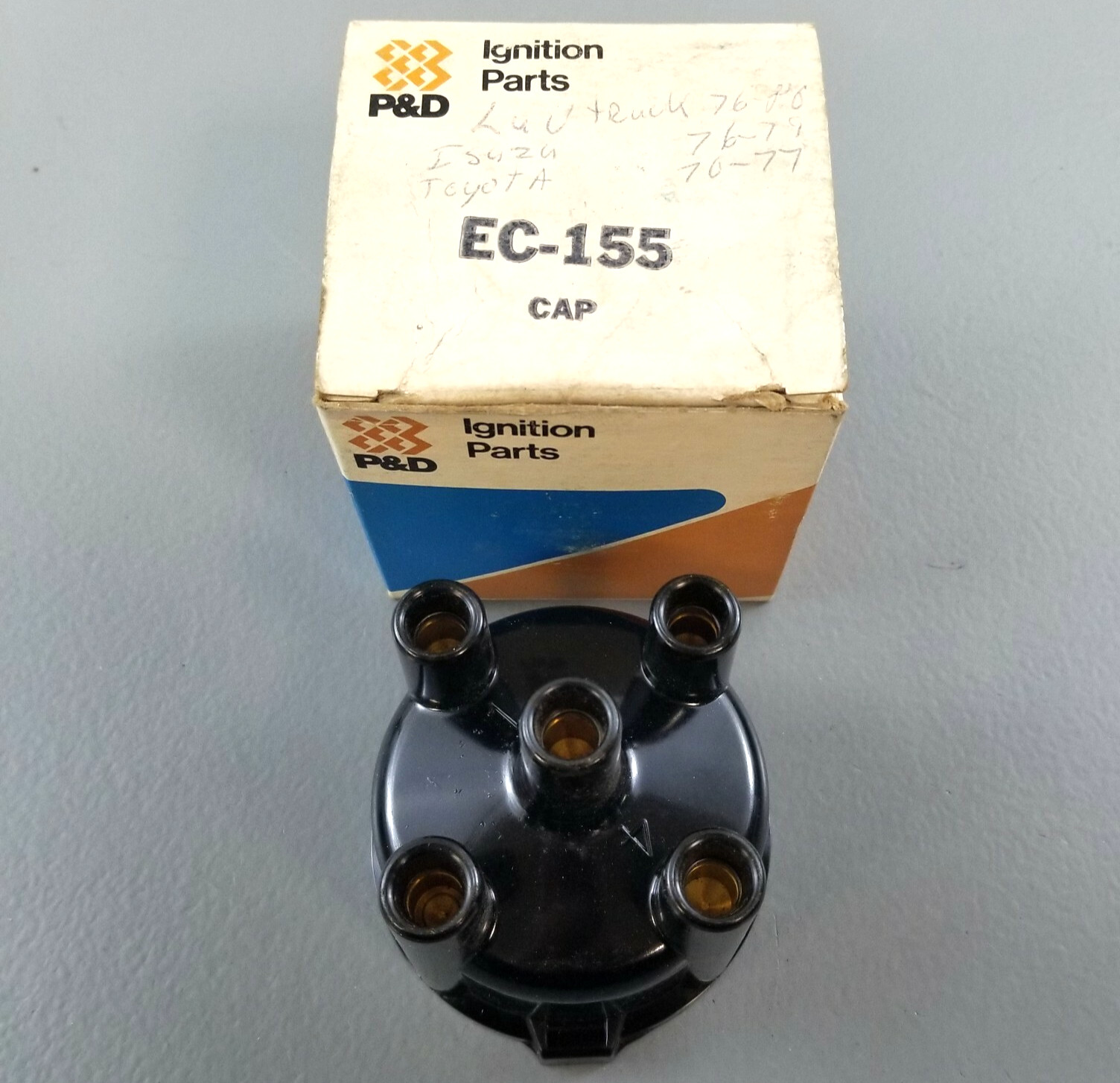 New DISTRIBUTOR CAP 4 CYLINDER P&D EC-155 Brass Contacts