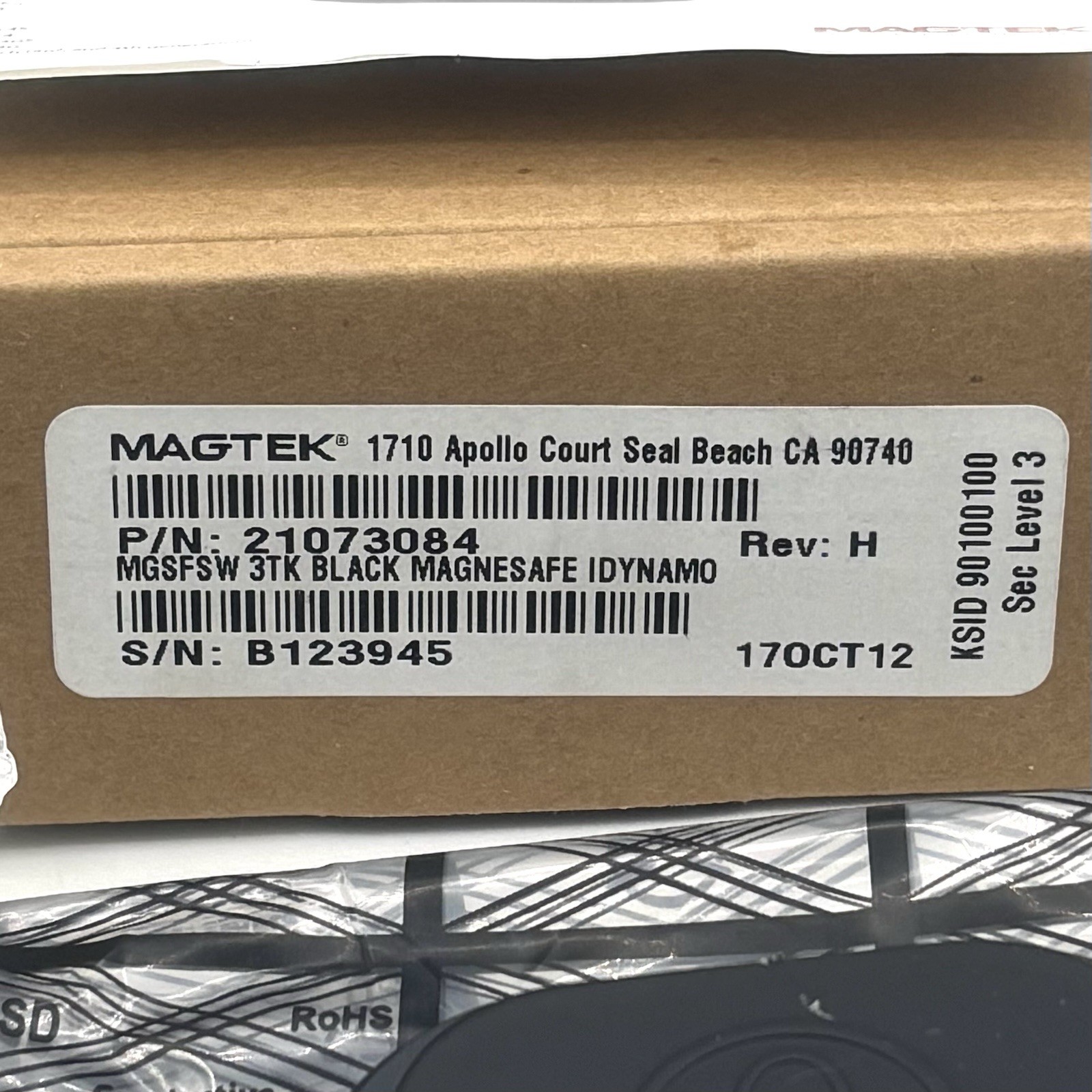 MagTek iDynamo Encrypted Card Reader for 4G iPhone and iPad 21073084