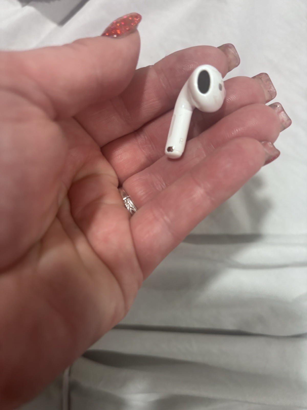AirPod 4 with USB-C Charging Case 4th generation White
