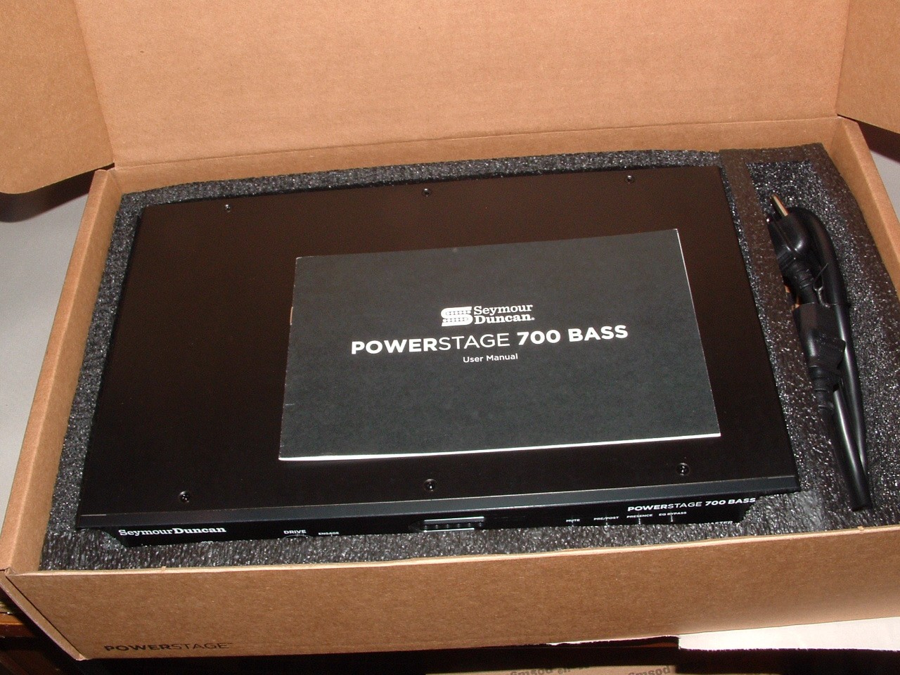 Seymour Duncan PowerStage 700 Bass Amp Head    NEW