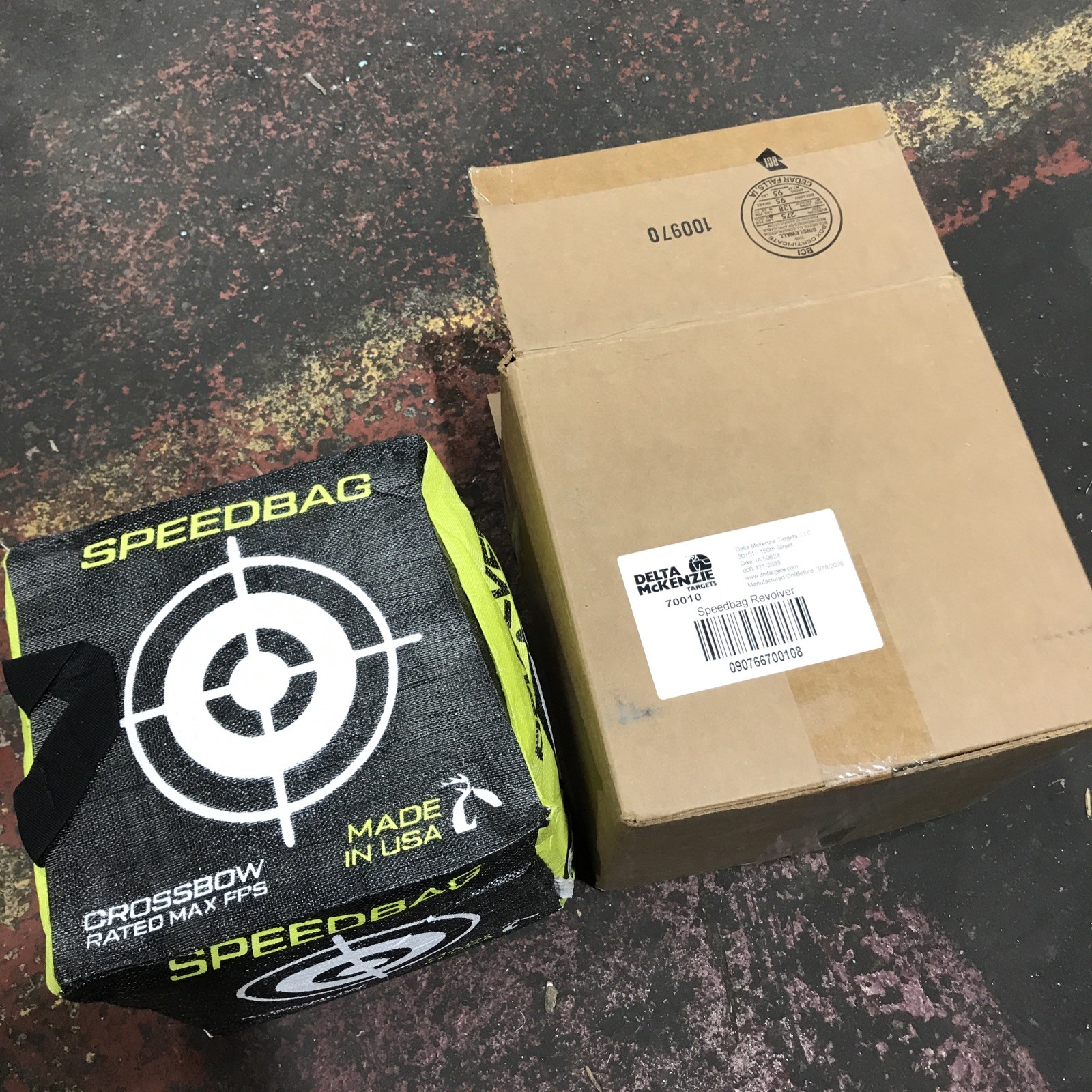 Delta McKenzie 70010 Speedbag Revolver Bag Target New