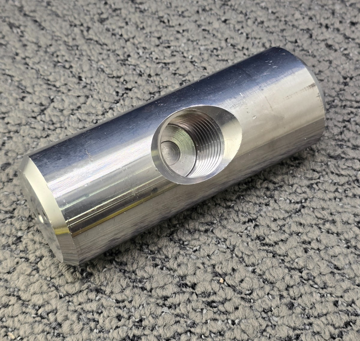 SSB 321008: 2.33" x 1.26-1/4" OAL Hydraulic Reservoir Mounting Body