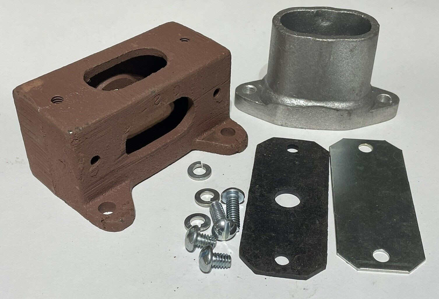 Cross Hinds Eaton Corporation X8381-1 / X83811 Flange Receptacle With Base