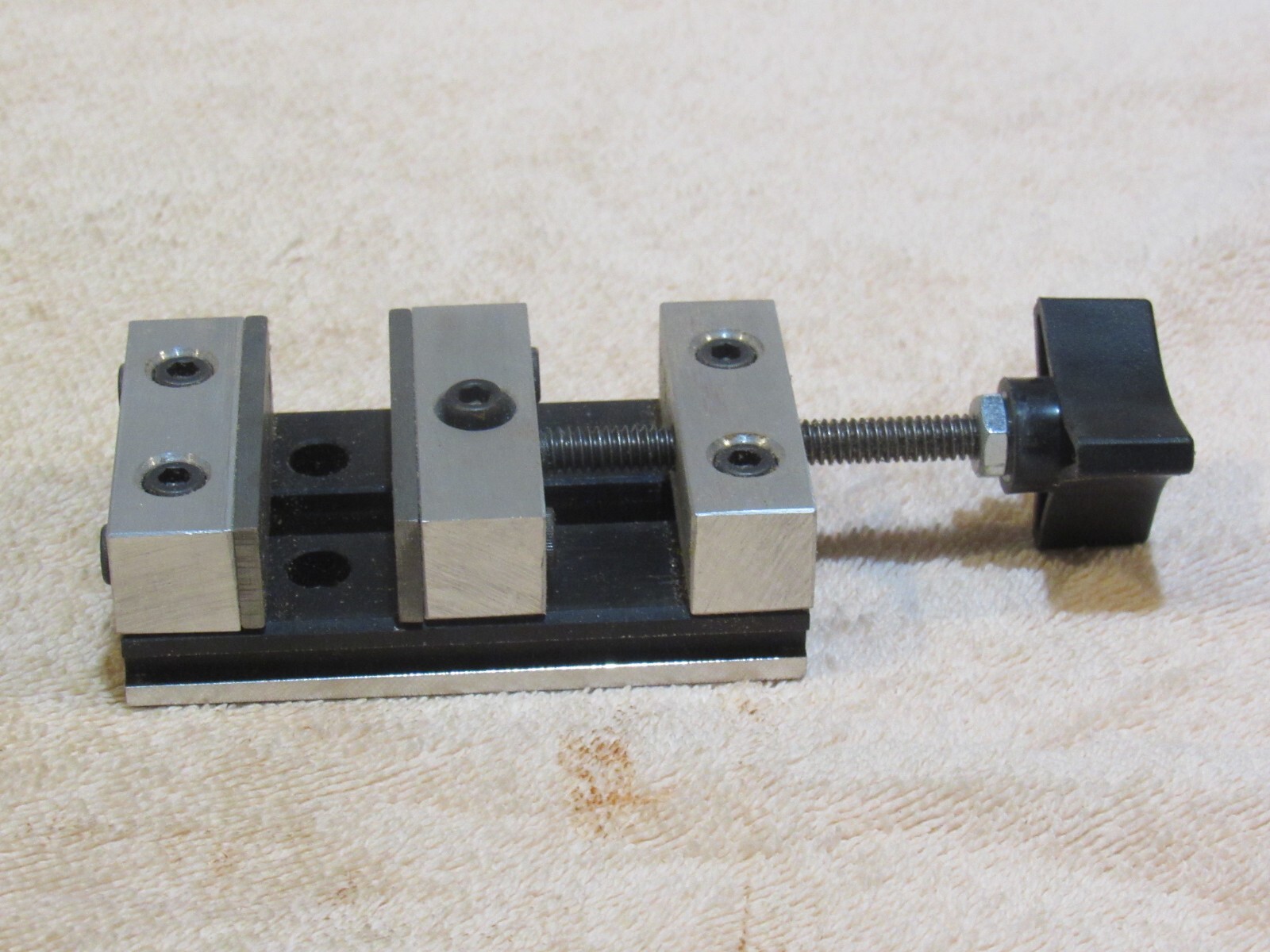 MACHINIST VISE ALUMINUM 3 1/2' X 2' BASE -1 5/6"- HOBBIES, CRAFTS, MODEL MAKING