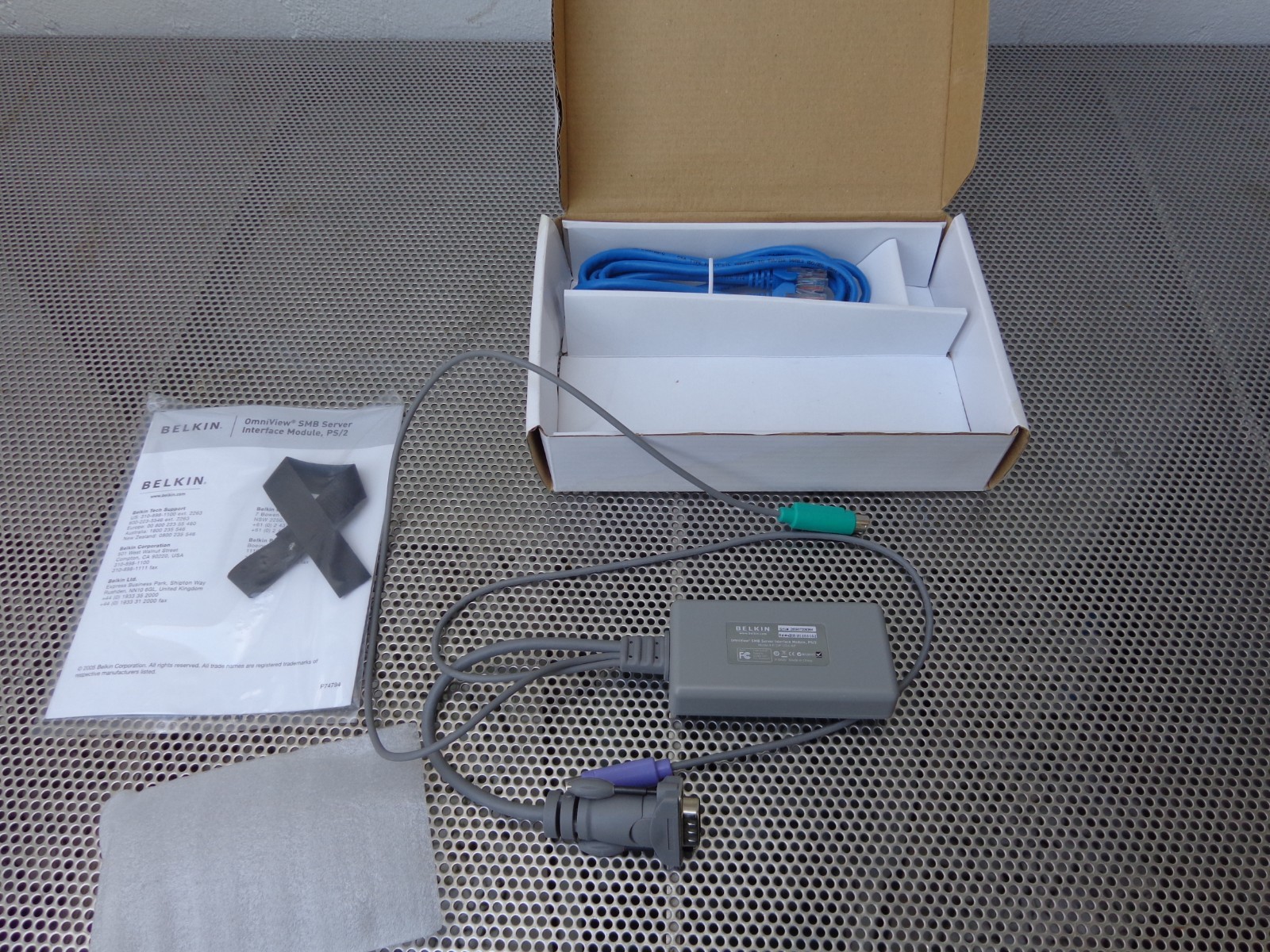 Belkin OmniView SMB Server Interface Module PS/2 - KVM Extender