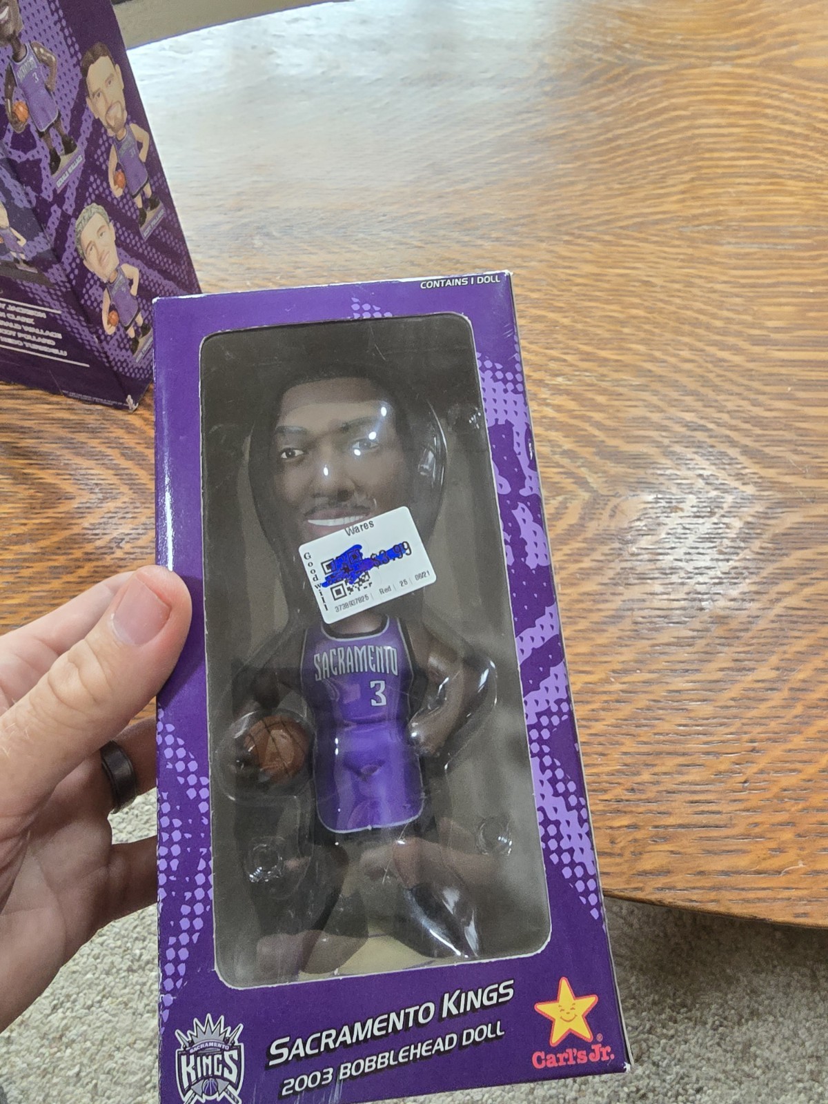 NIB 2003 Sacramento Kings Keon Clark bobble Head Carl’s Jr. Excellent in Package