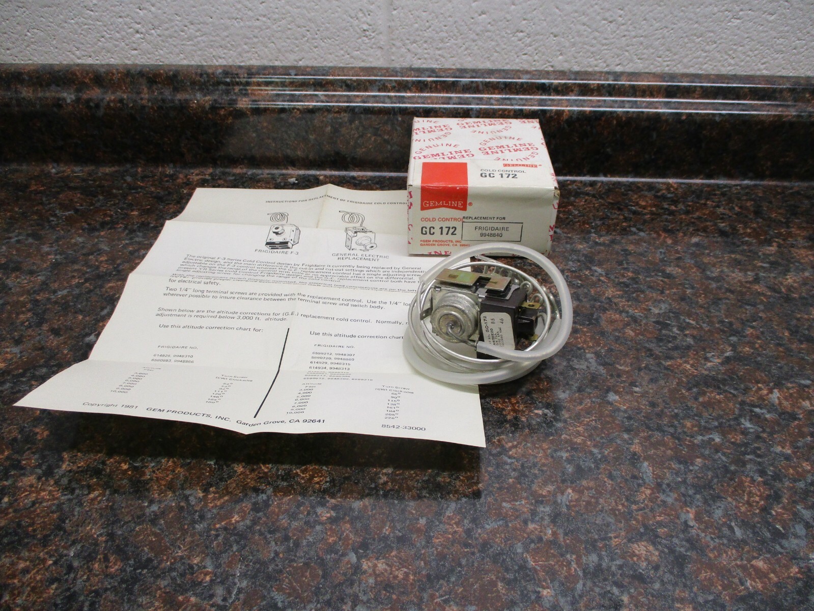 Gemline GC-172  Frigidaire 9948840 Thermostat NOS FREE SHIPPING