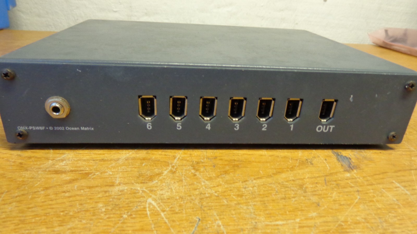 Ocean Matrix Firewire Passive Switcher OMX-PSW6F 6 channel