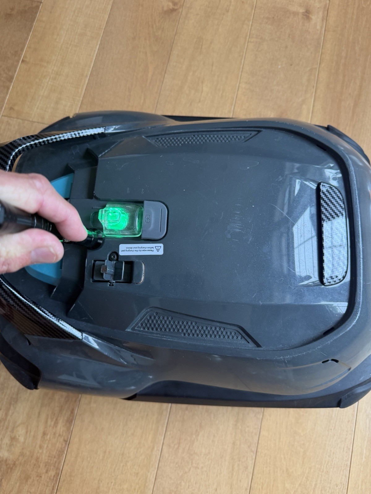 Aiper Seagull Plus Cordless Robotic Pool Cleaner- Needs a New Switch