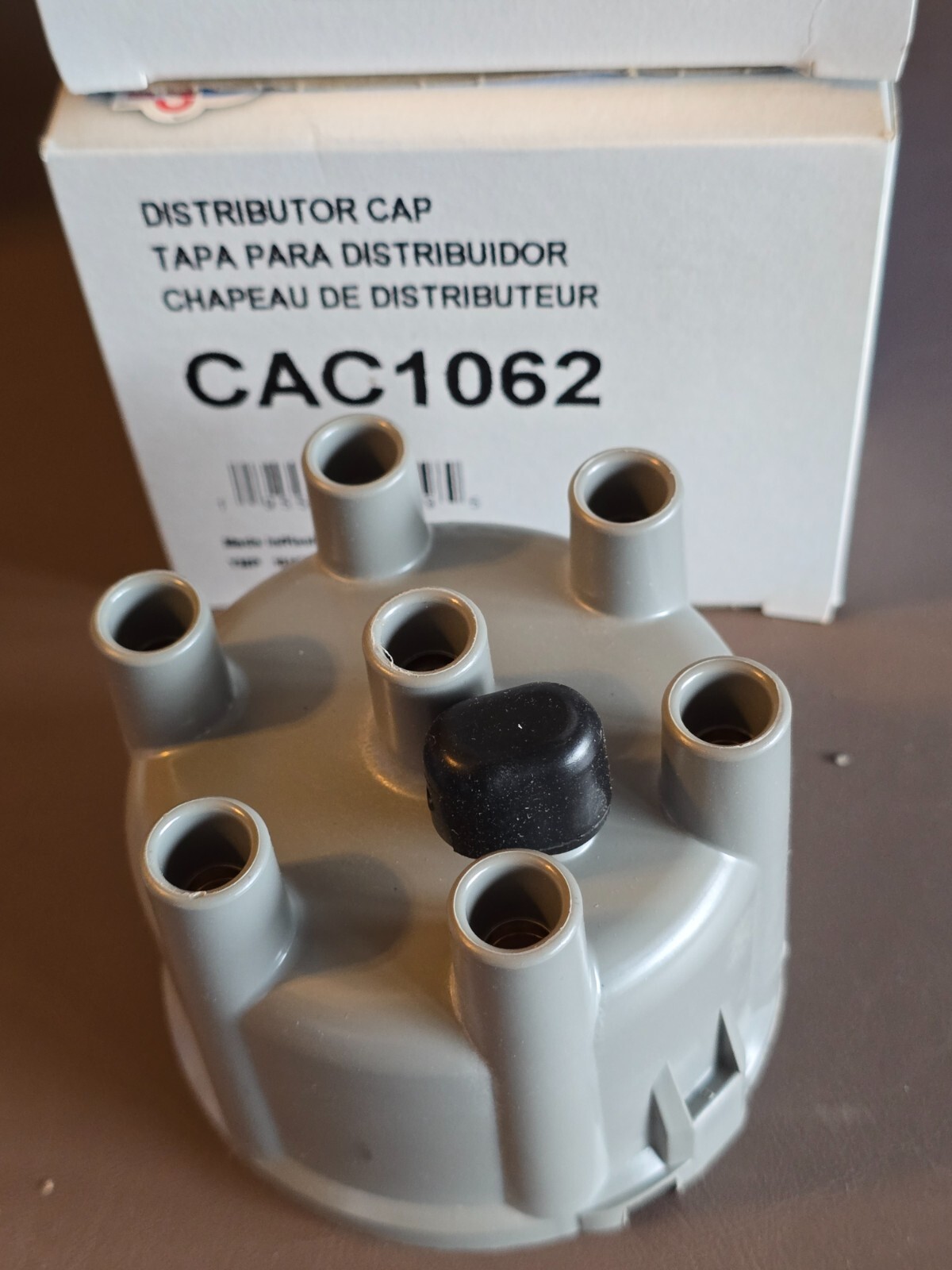 Distributor Cap-Premium CARQUEST CAC1062 NEW OLD STOCK