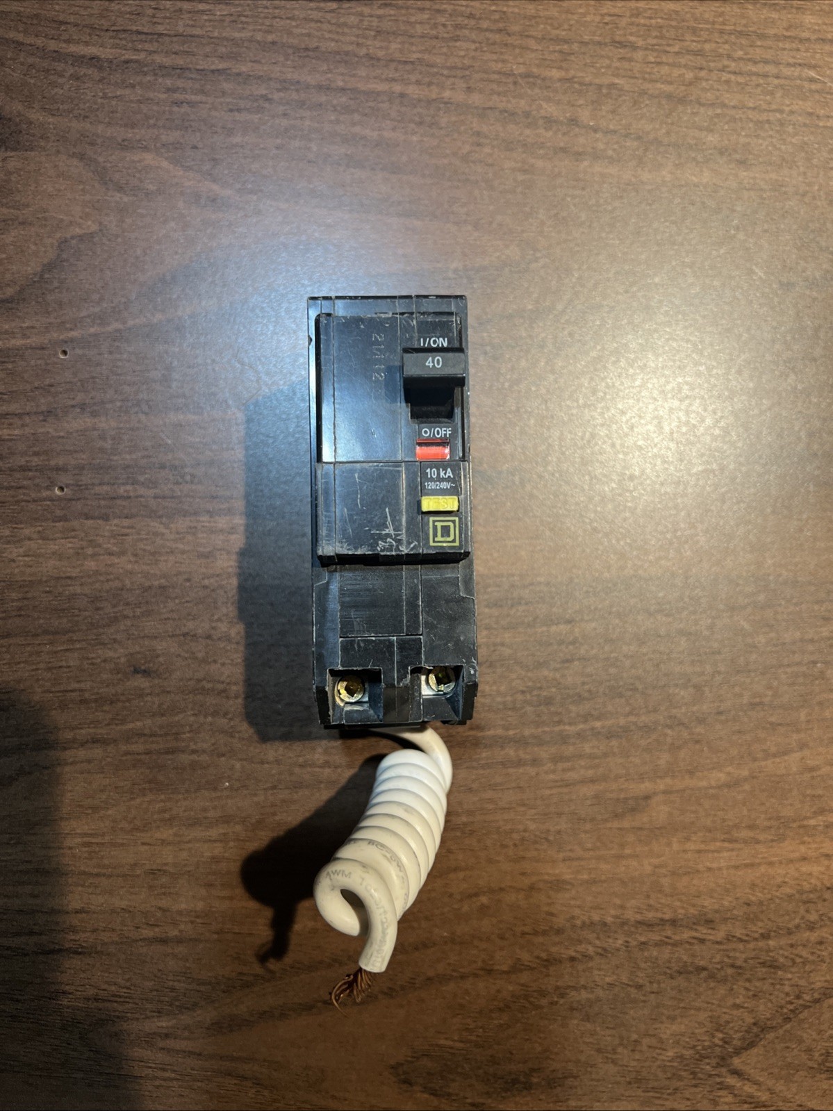 SQUARE D QO240GFI 40A CIRCUIT BREAKER