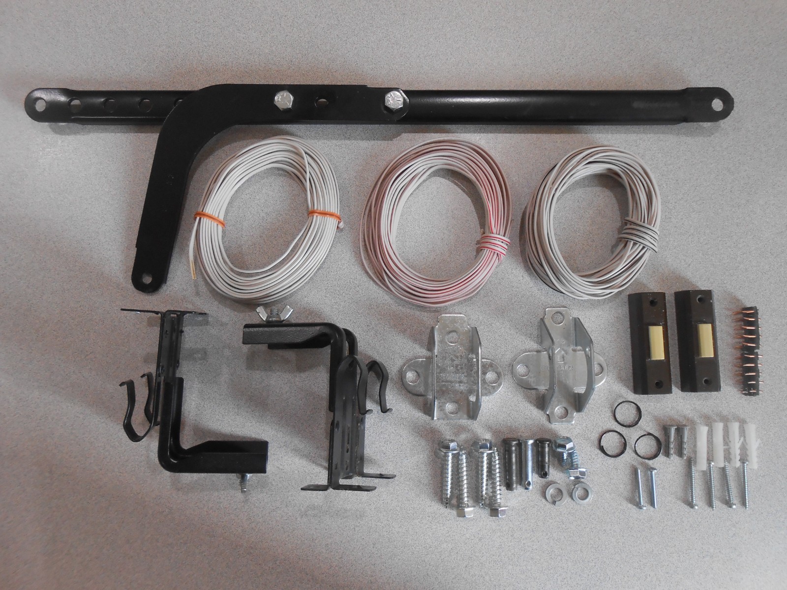 ~~GARAGE DOOR OPENER INSTALLATION PARTS ASSORTED~~