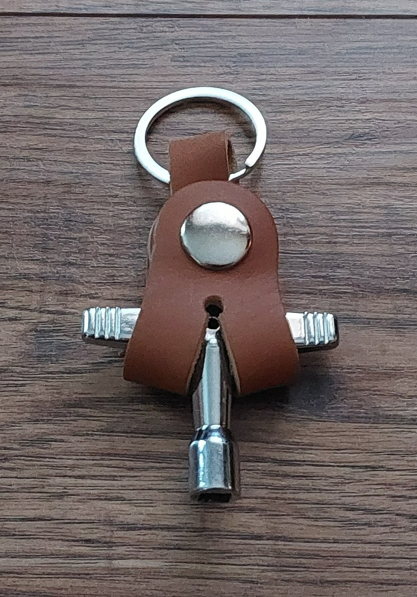 Unbranded Chrome Drum Tuning Key Wrench + Brown Leather Key Chain (633)