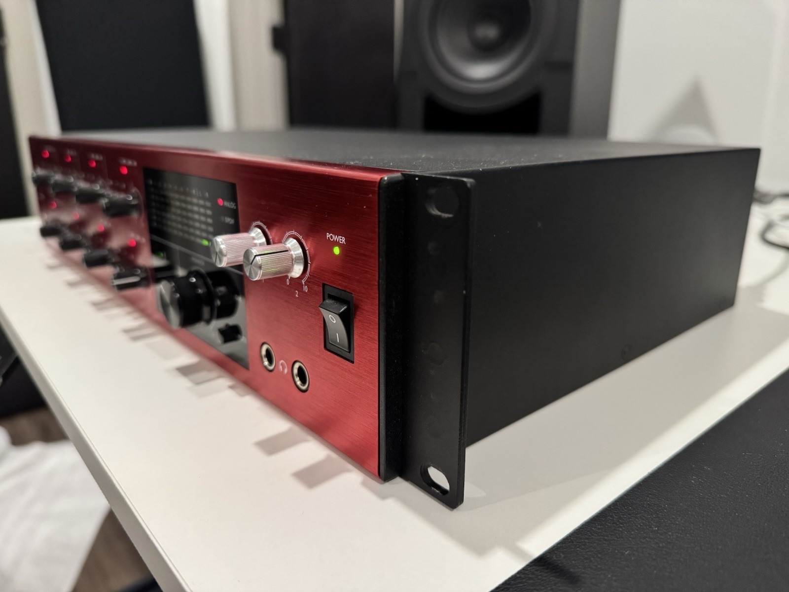 Focusrite Clarett 8PreX Thunderbolt Rackmount Audio Interface w/ ADAT MIDI