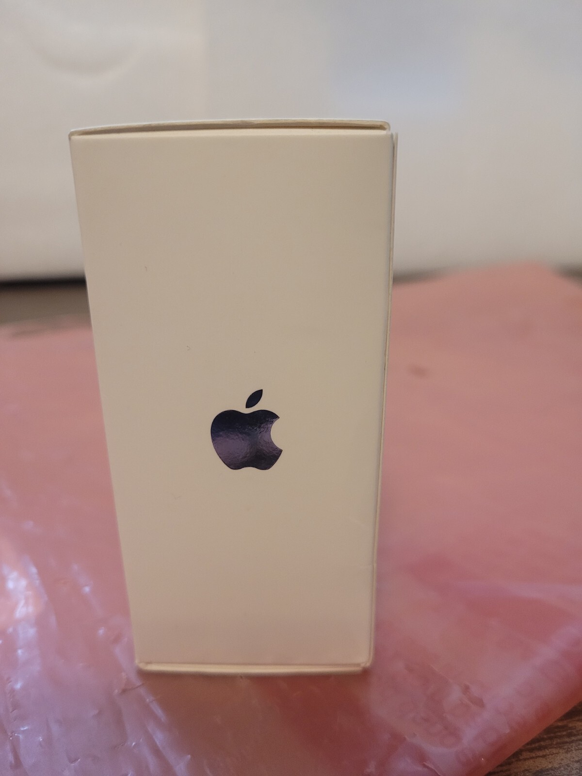 Apple iPad Docking Station - MC940ZM/A - Model A1381