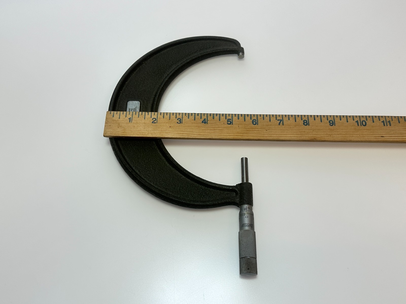 Lufkin Tools USA No. 1916 Outside Micrometer, 5-6" Range