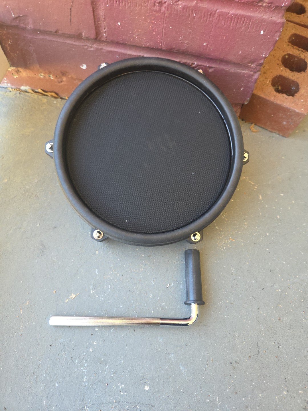 Alesis 8" Mesh Snare Drum Pad Nitro W/L-BarDual Zone Expansion Pad