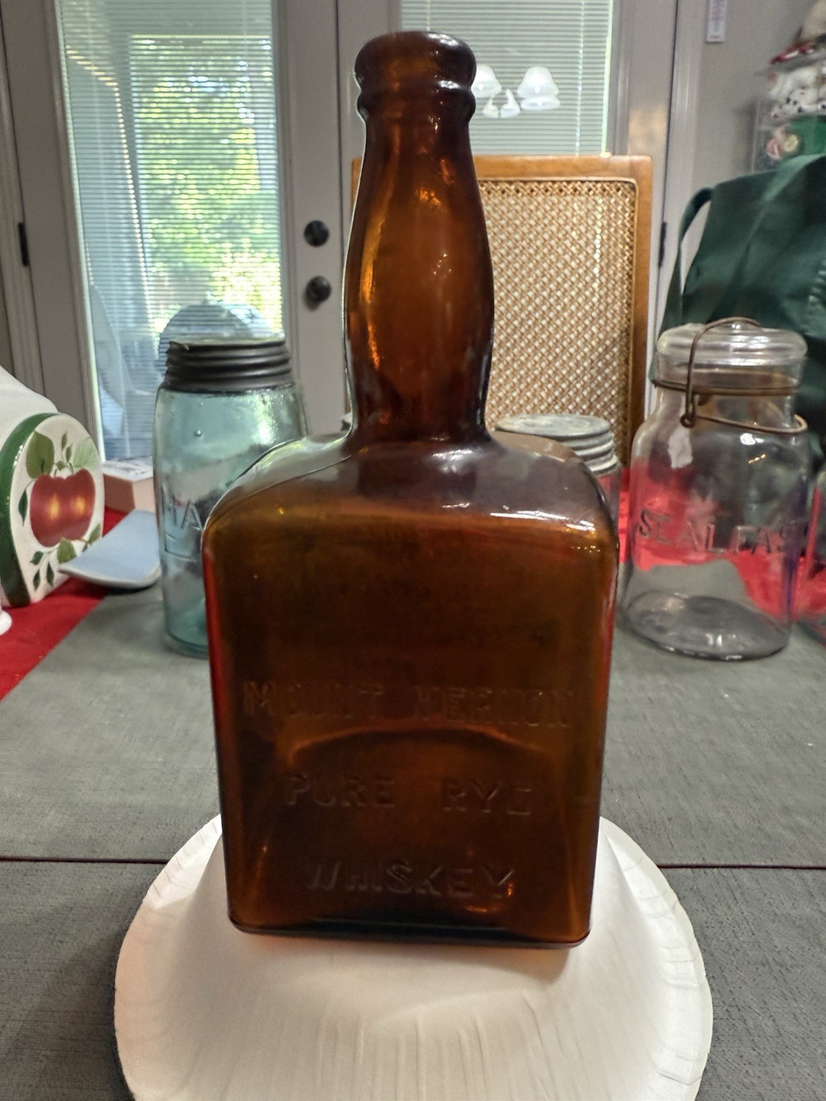 MOUNT VERNON PURE RYE WHISKEY BOTTLE