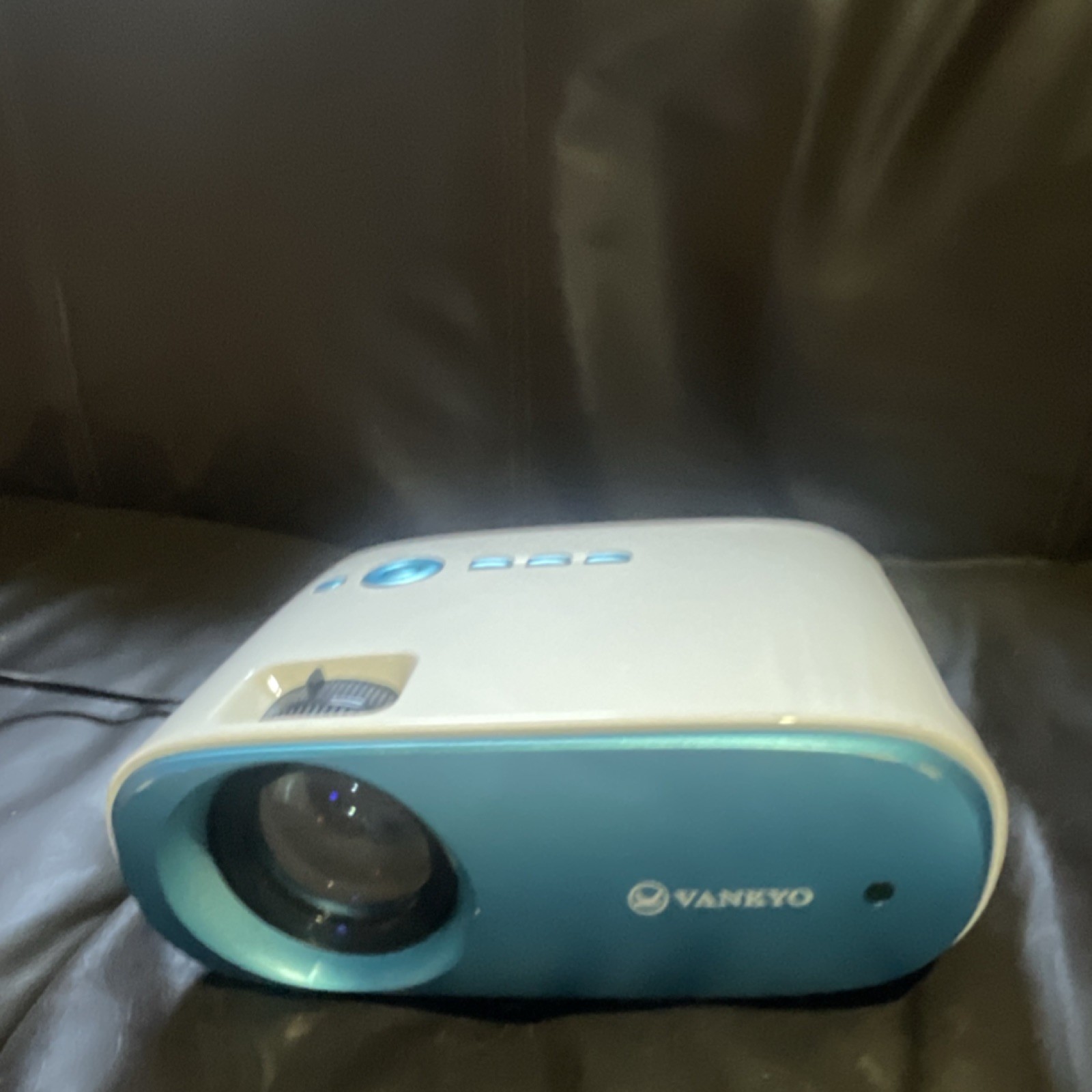 VANKYO LED Projector White Blue with Remote HDMI VGA USB Home Theater