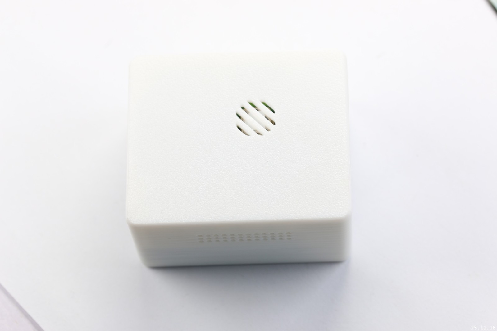 CO2 And PM25 Sensor ENV-CP For Home Assistant By SCREEK  (SCD40+SPS30+ESP32-C3+E