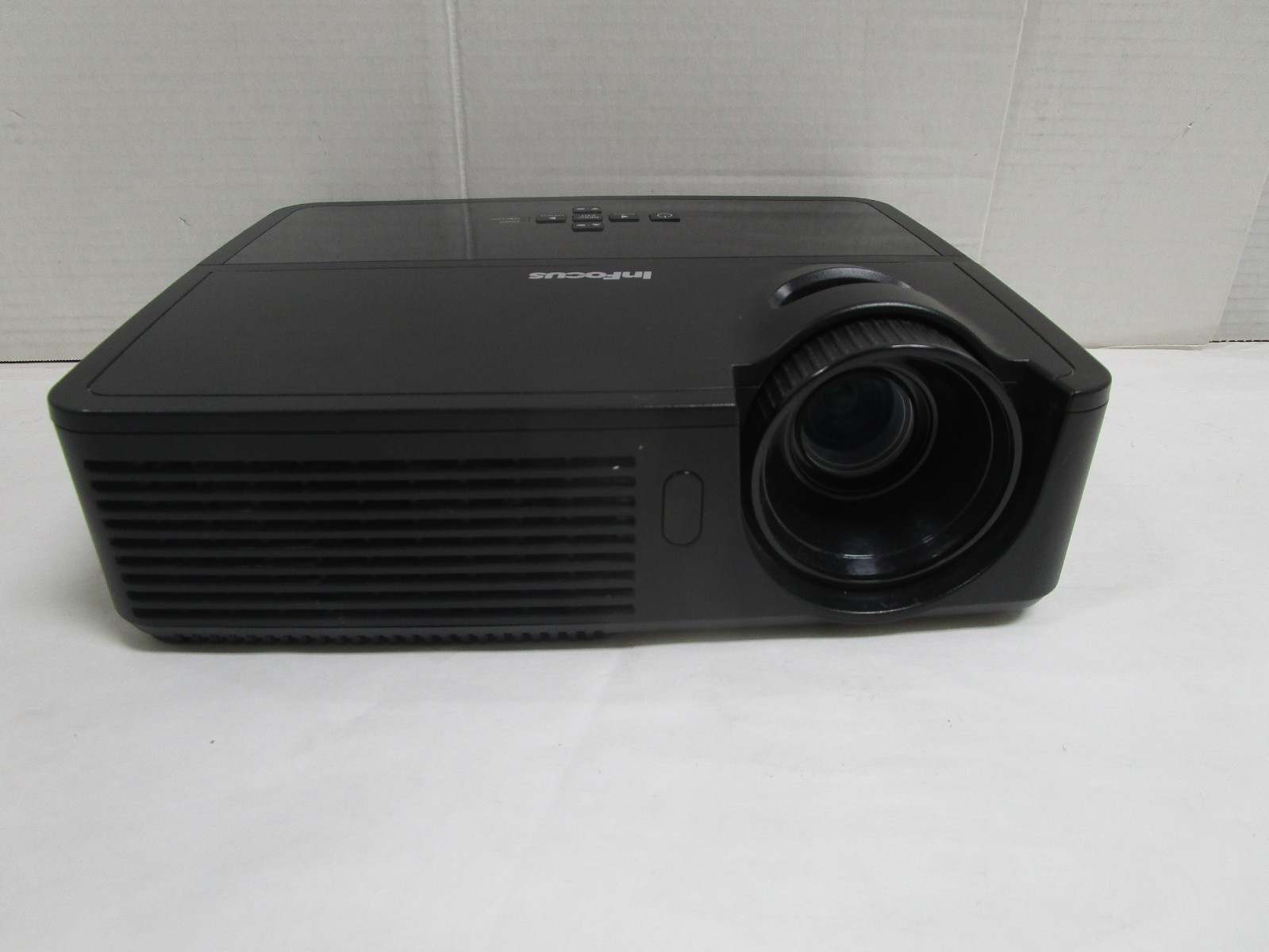 InFocus IN112 Portable DLP Projector 3D Lamp Hours 1890 PRE-OWNED FREE SHIPPING