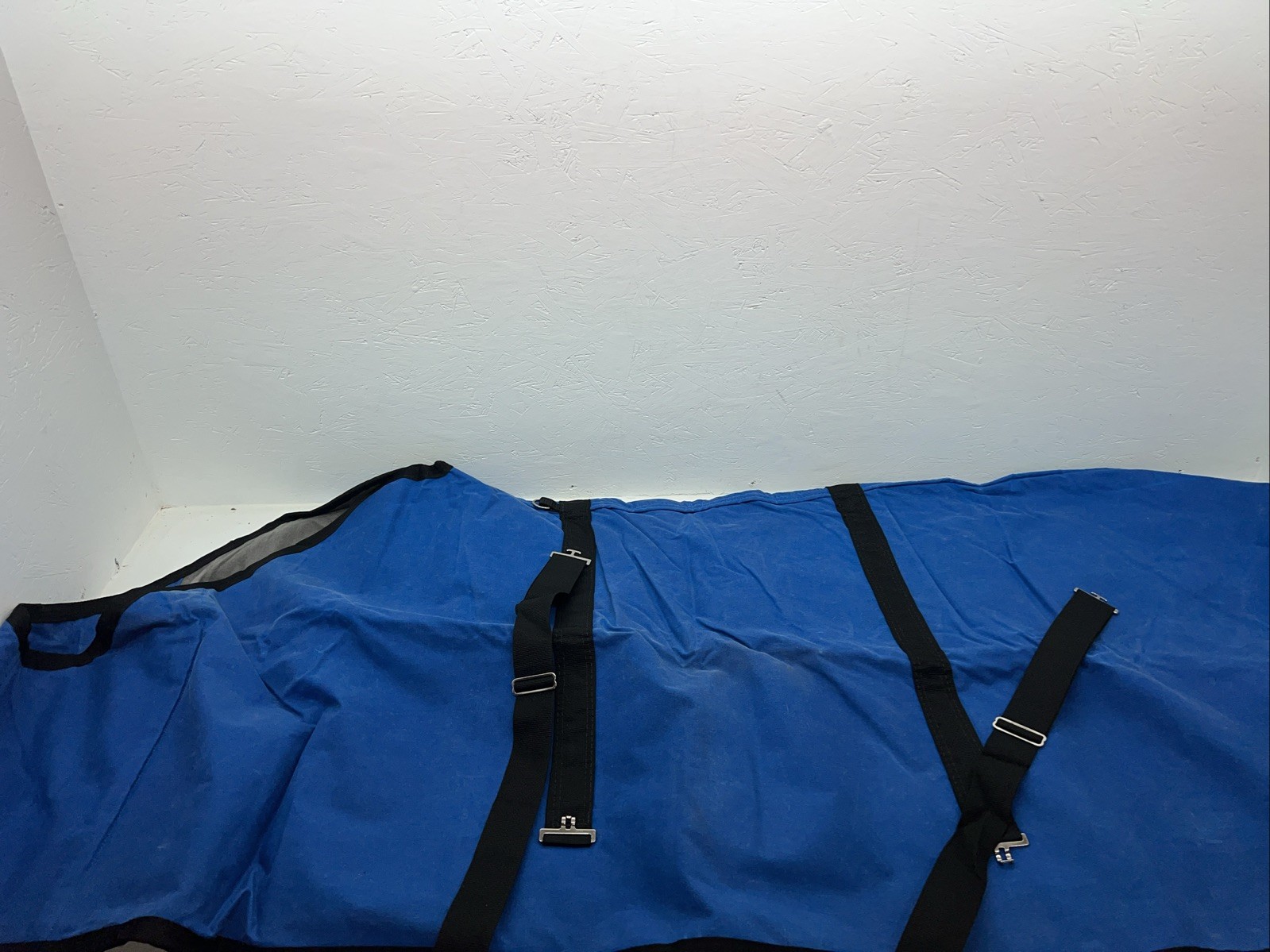 New Blue SIMCO Blue 82” Closed Front Horse Winter Blanket QQ-2