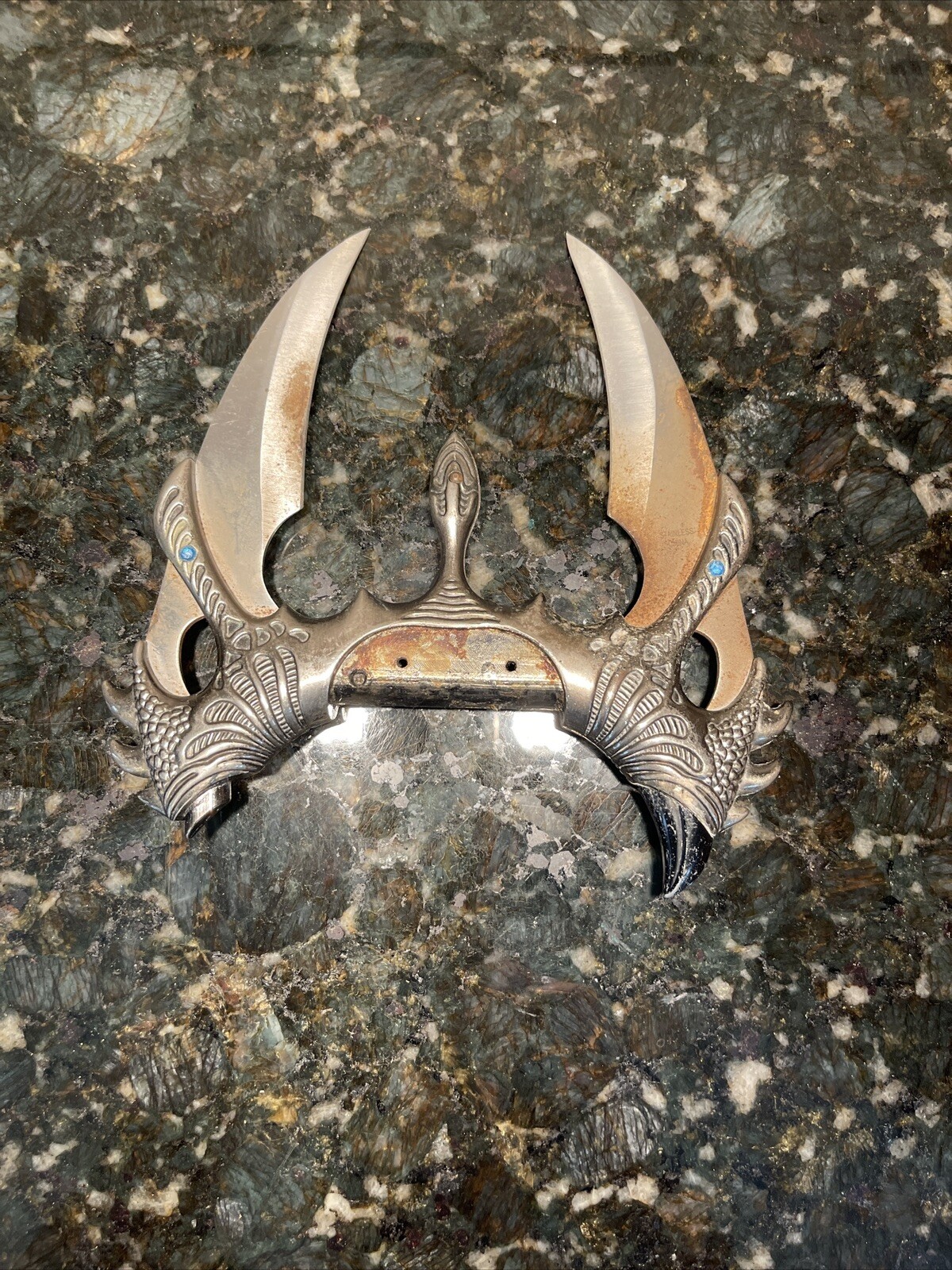 Kit Rae "Fang of Baelin" (KR3) Fantasy Knife by United Cutle