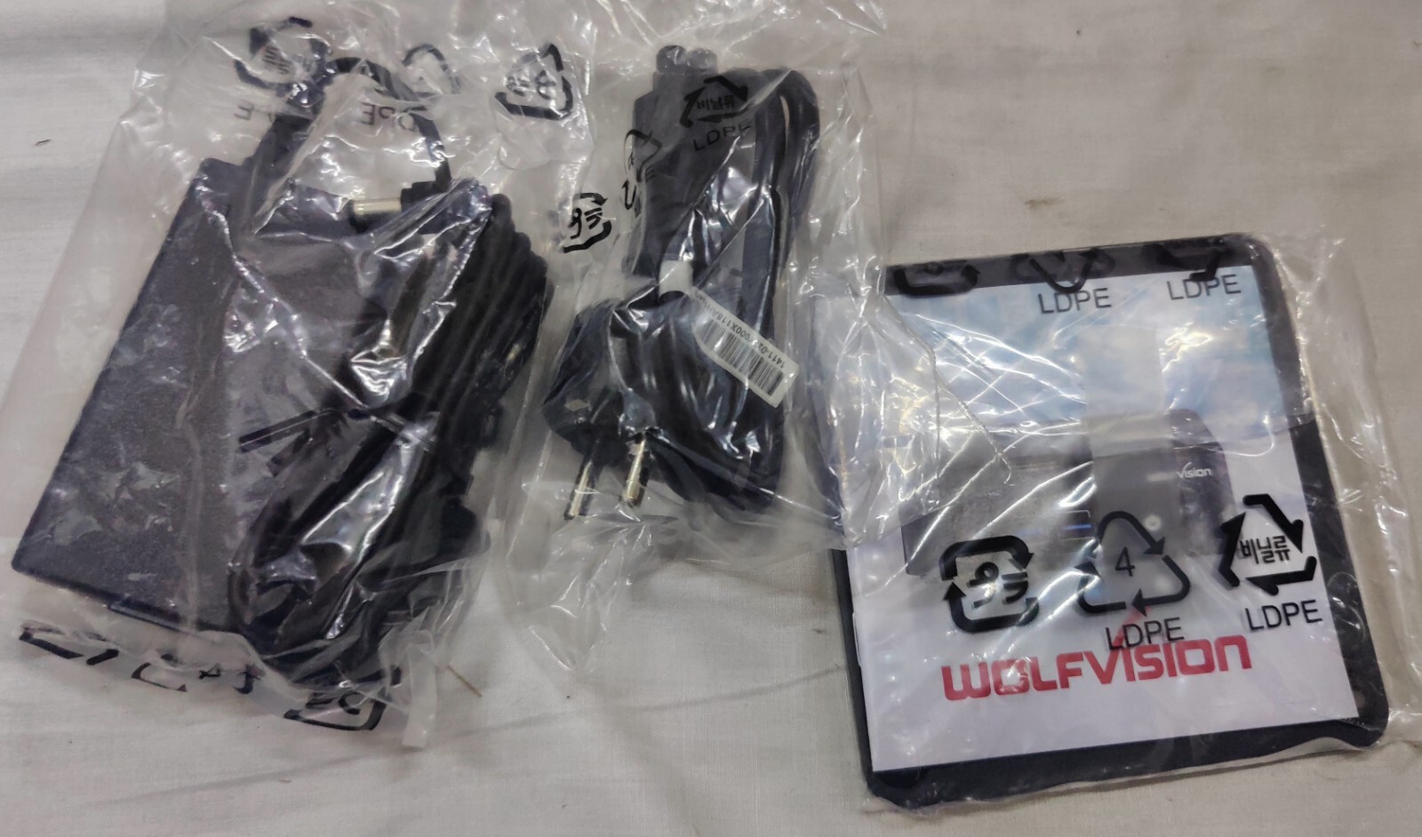 WolfVision Cynap Pure 102025 Wireless presentation and collaboration systems