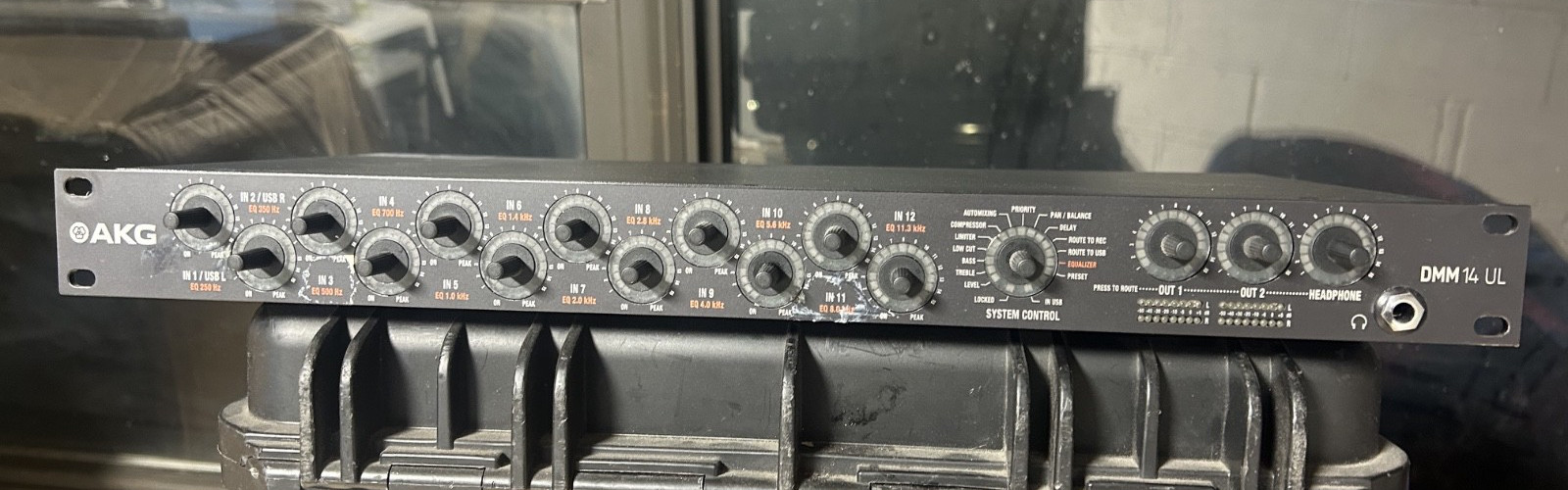 AKG DMM14 UL Digital Auto Microphone Mixer