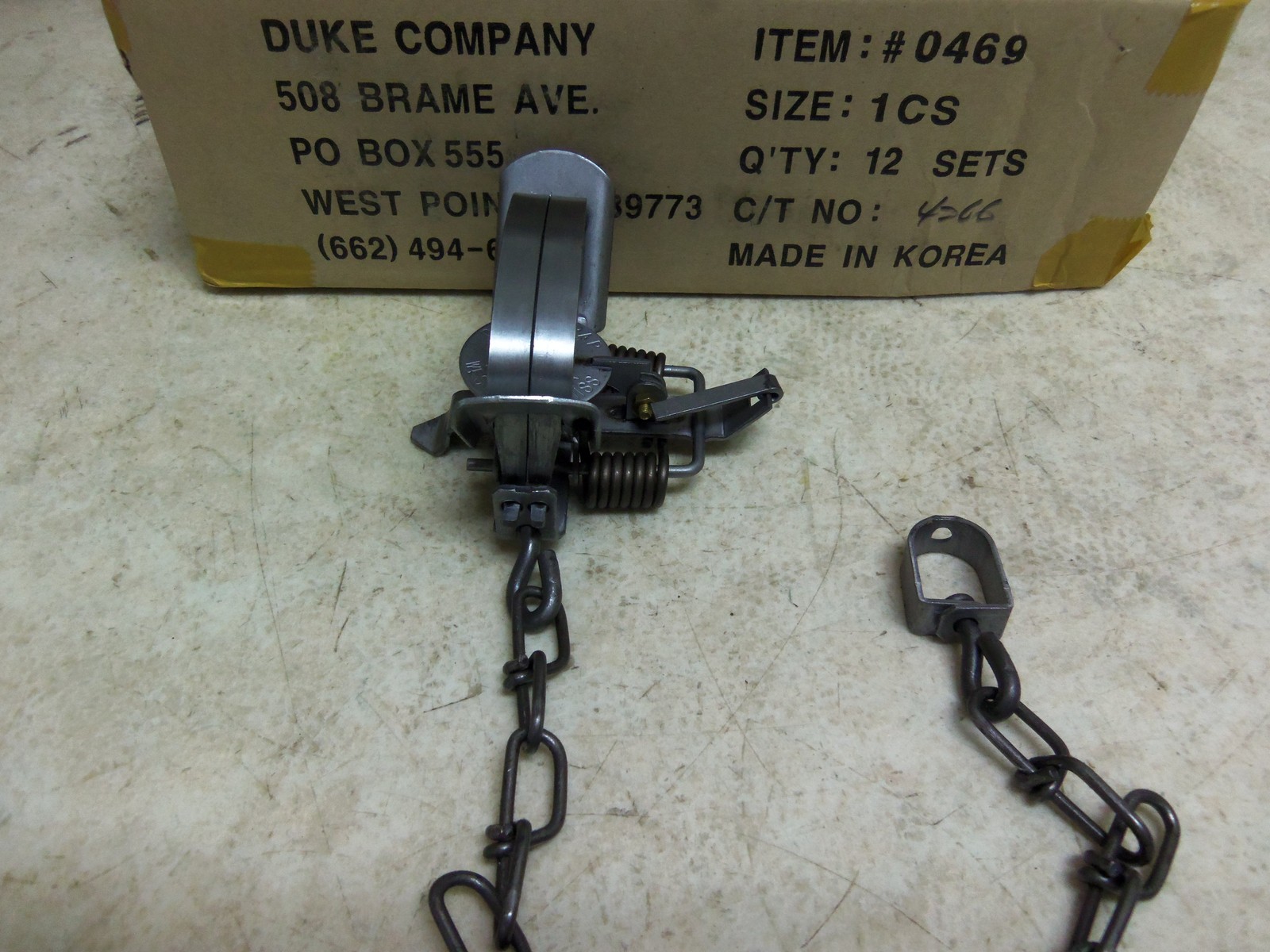12 Duke # 1 Coil Spring Traps (1 Dozen) Raccoon Mink Muskrat Trapping 0469