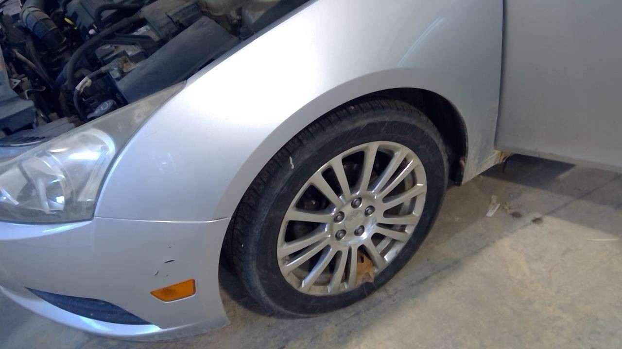 Driver Front Spindle Knuckle VIN P 4th Digit Limited Fits 11-16 Cruze 3826825