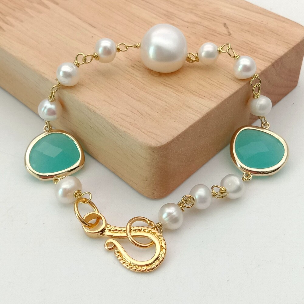 White Baroque Pearl Blue Crystal Bracelet 8''
